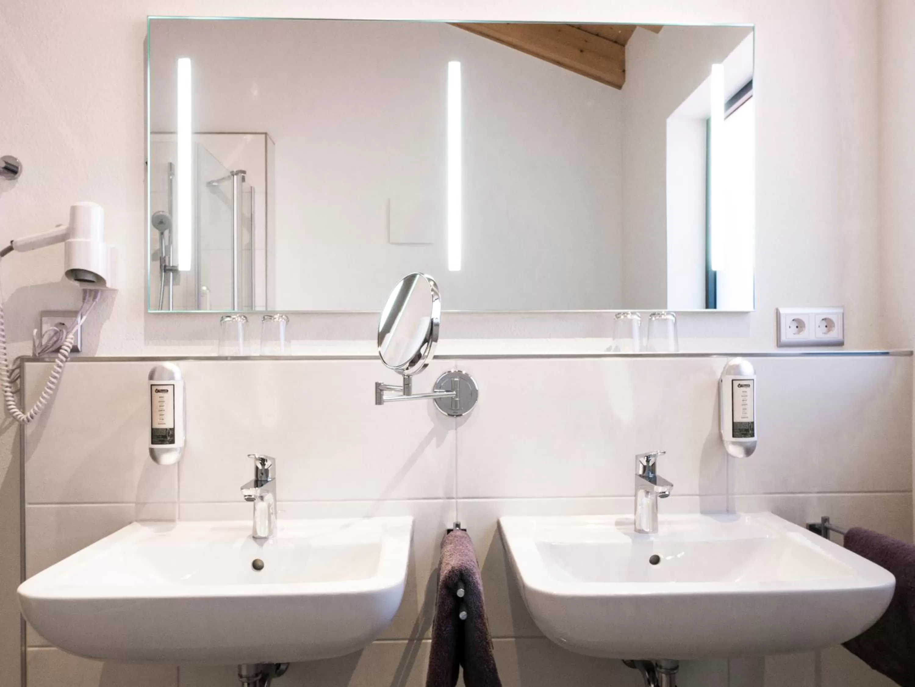 Bathroom in Hotel Restaurant Schiff