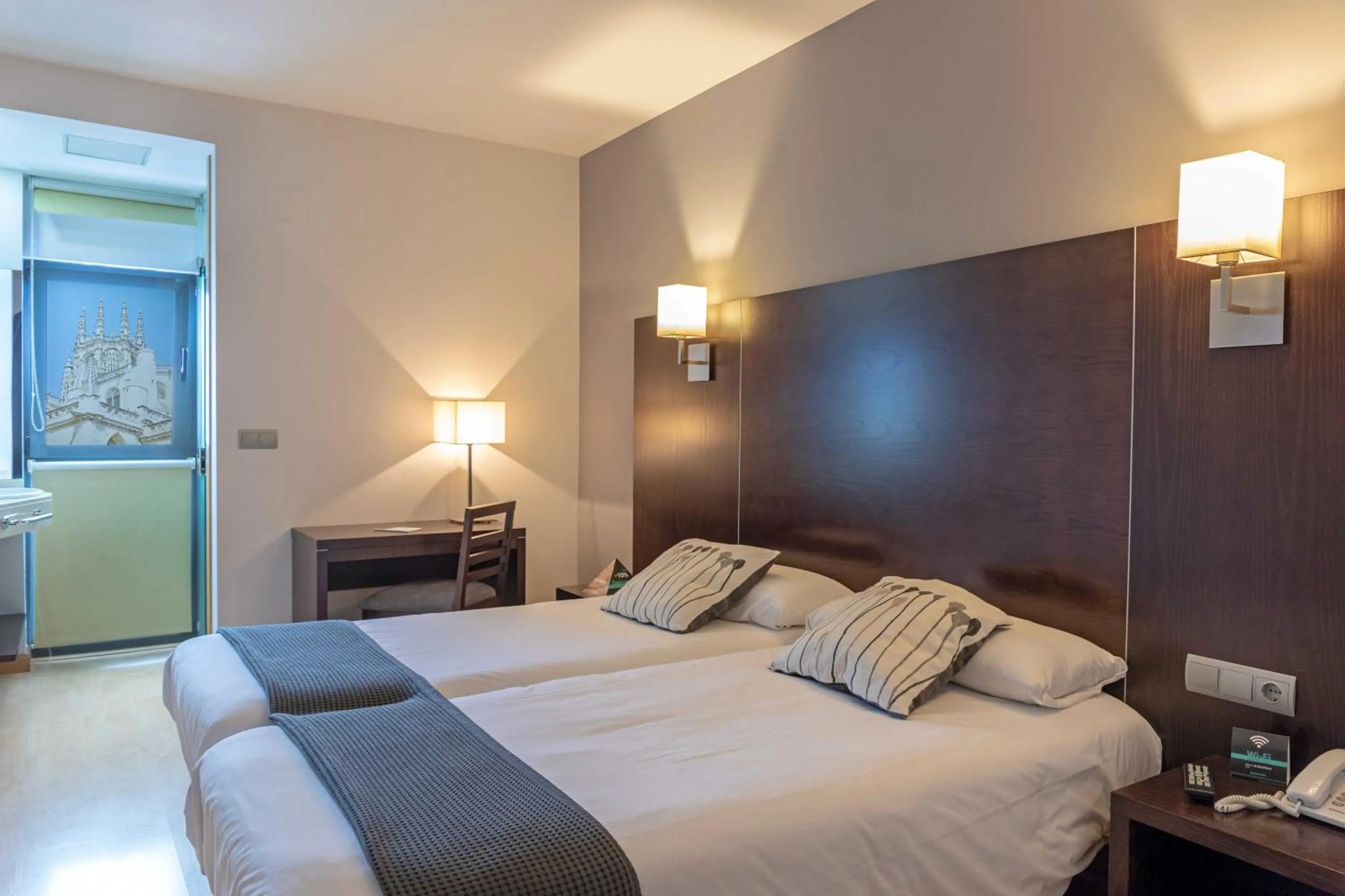 Bed in Hotel Alda Cardeña