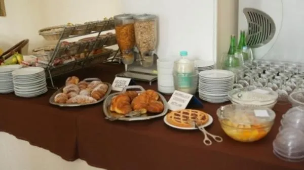 Food and drinks in Hotel Mediterranee