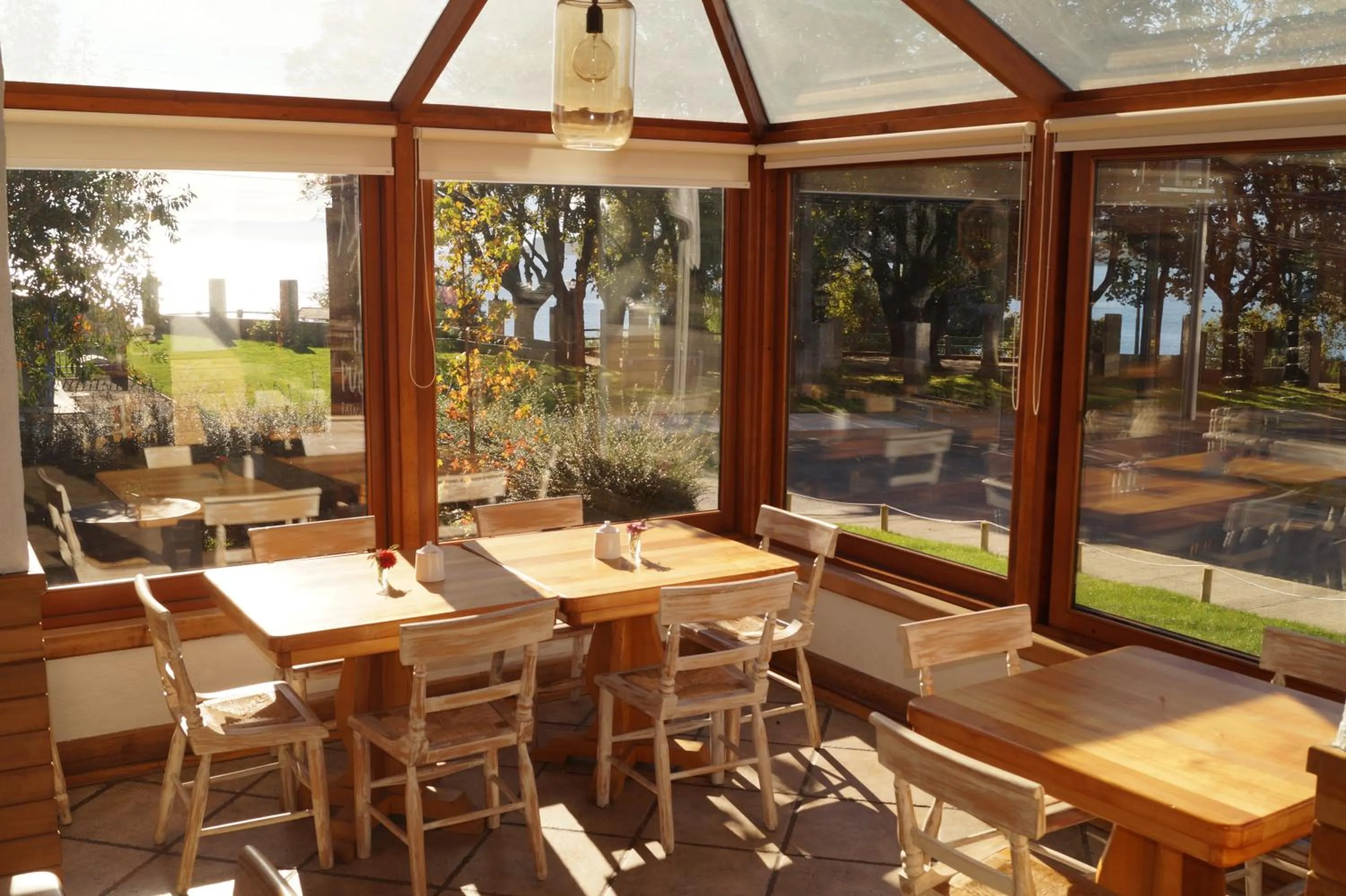 Buffet breakfast in Hotel Puelche