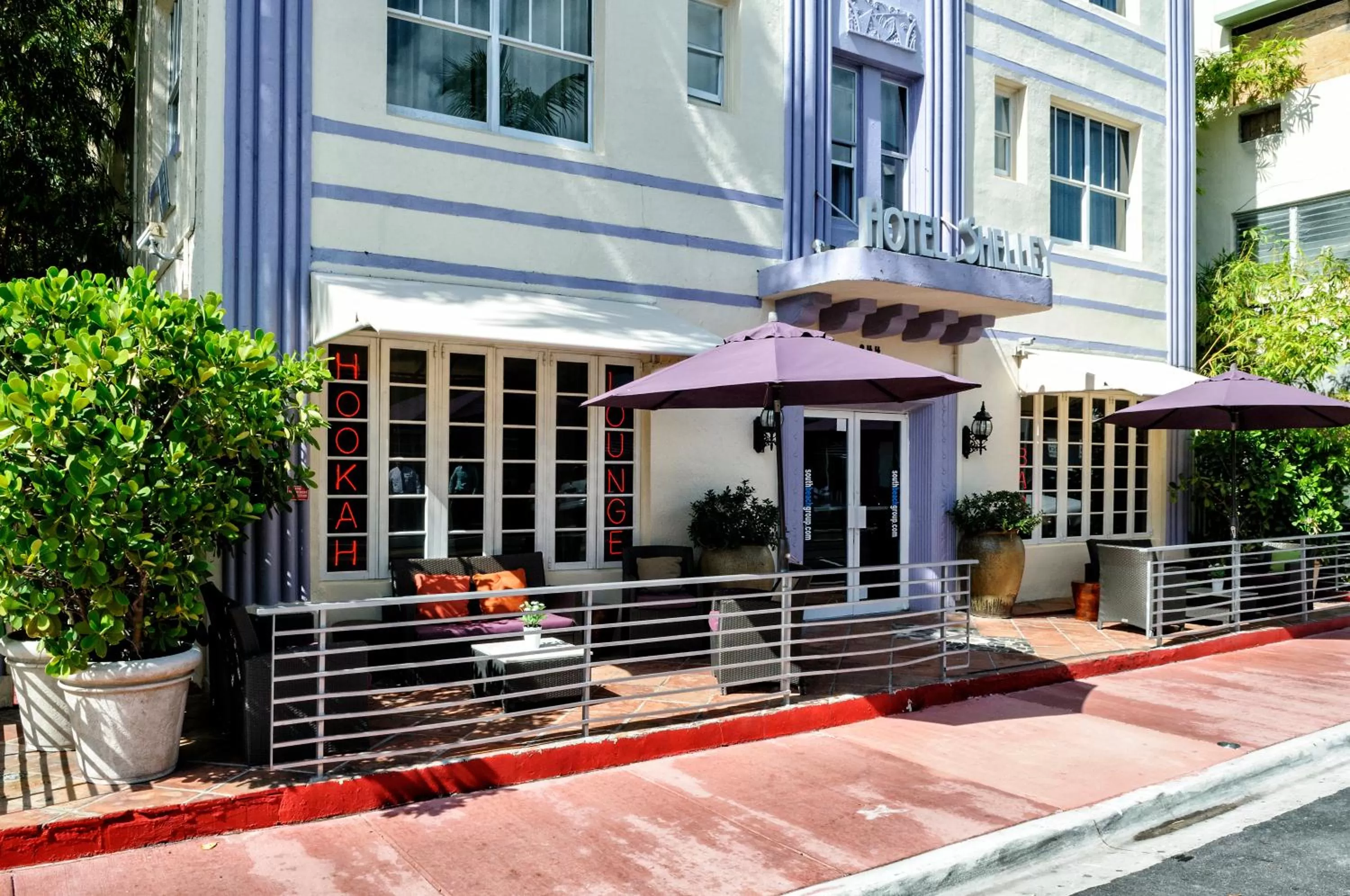 Patio in Shelley Hotel