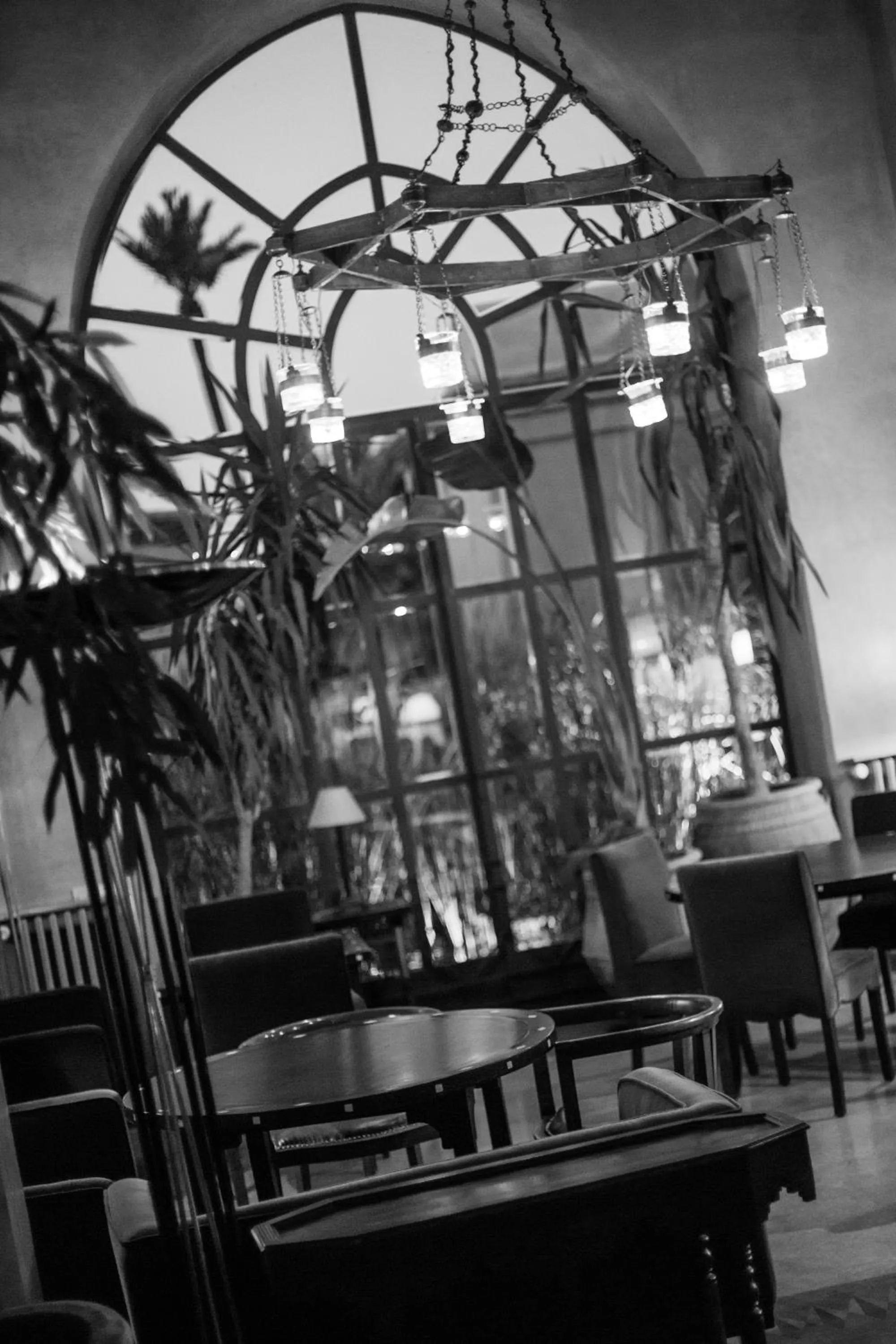 Restaurant/places to eat in Les Deux Tours