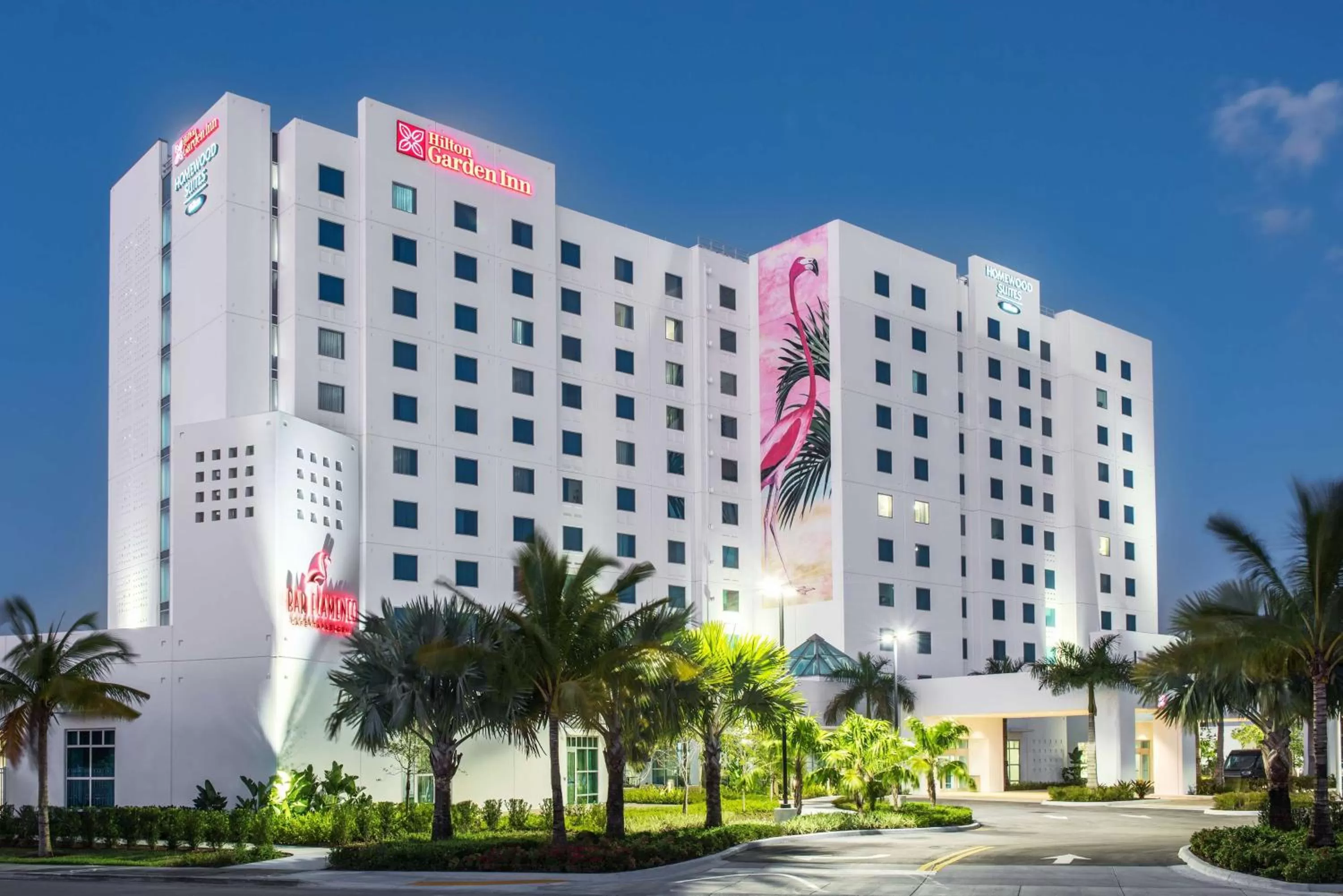 Property building in Homewood Suites by Hilton Miami Dolphin Mall