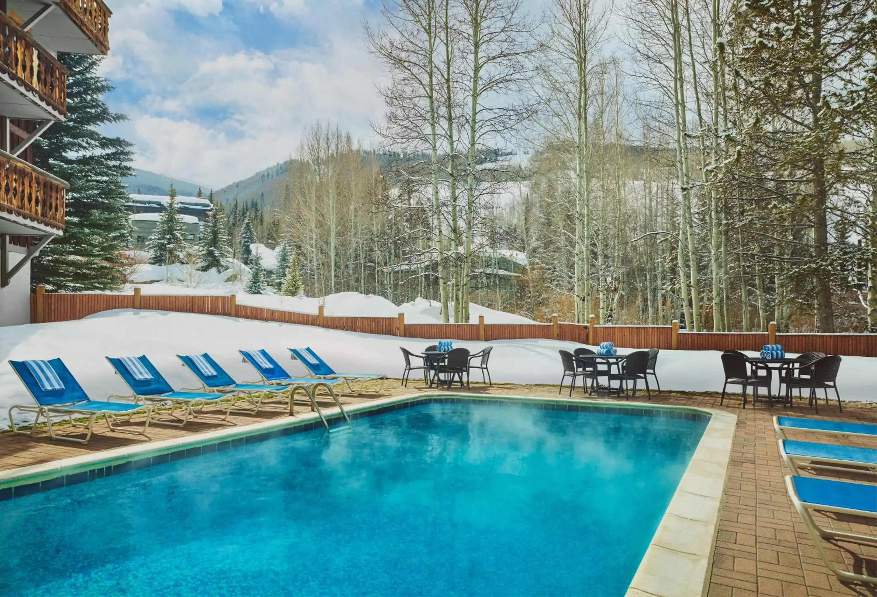 King Suite with Fireplace and Mountain View in Christiania Lodge King Suite with Fireplace and Mountain View in Christiania Lodge
