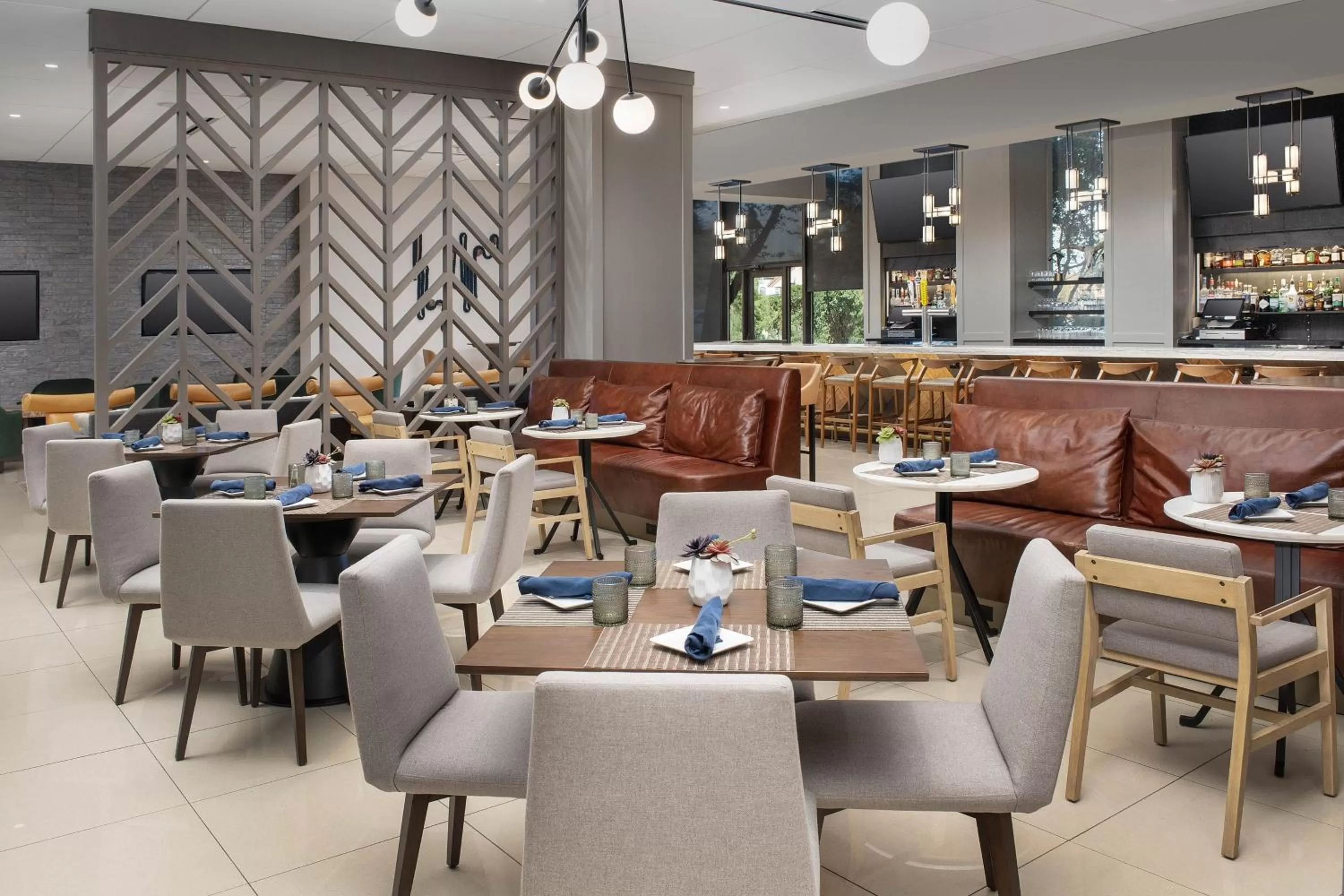 Restaurant/places to eat in The Westin Dallas Fort Worth Airport