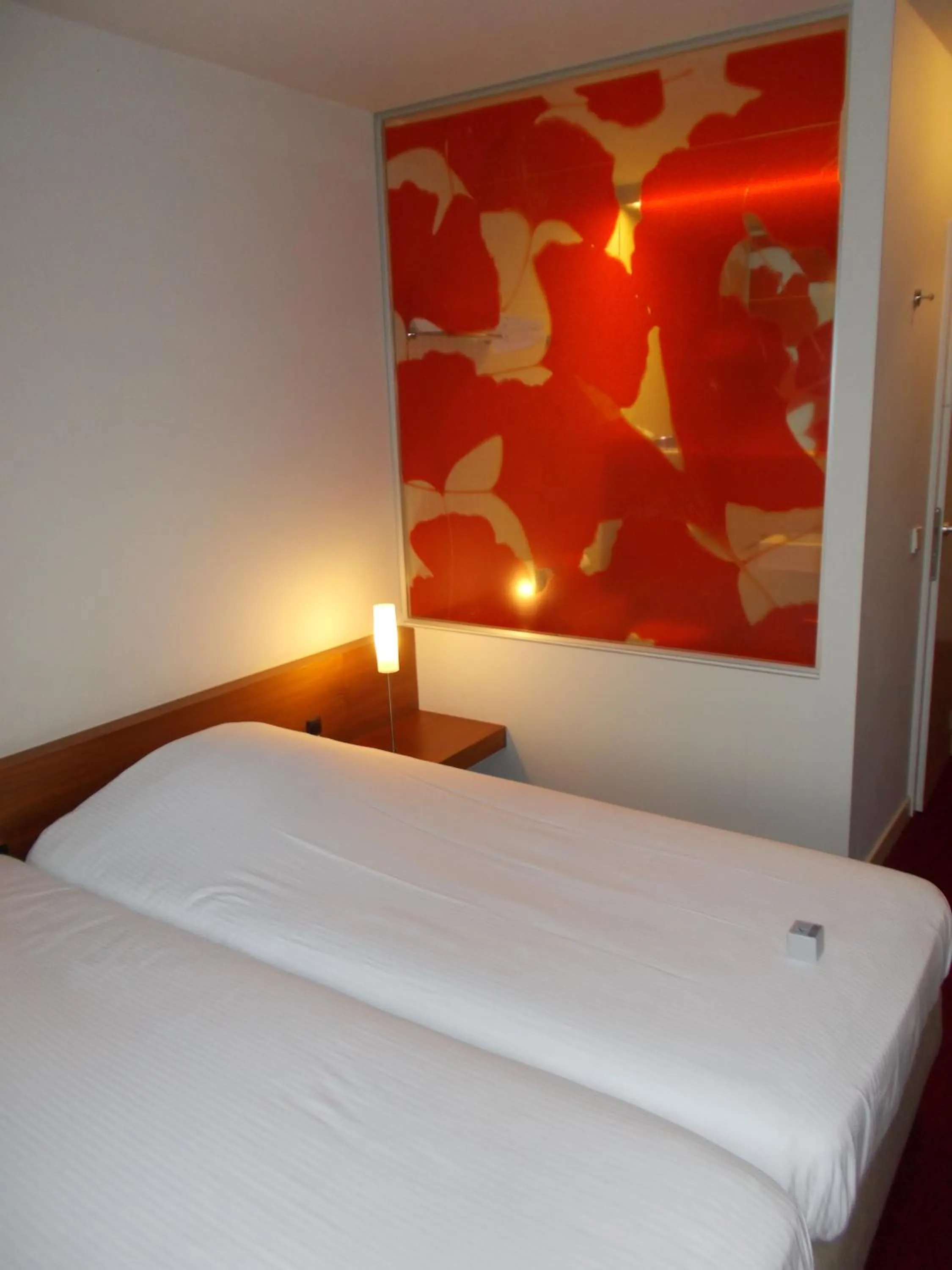 Bed in Hotel Corbie Lommel