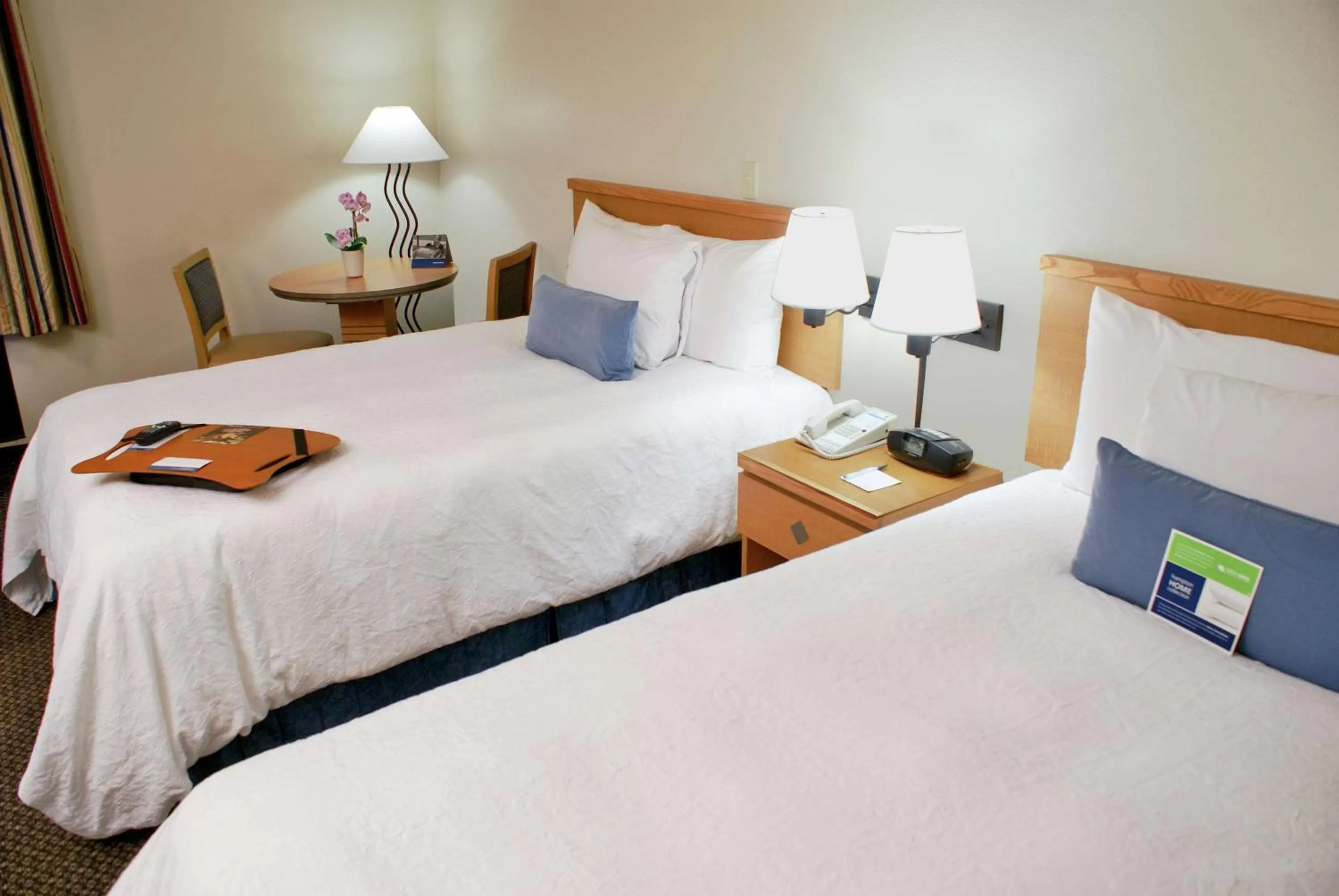 Bed in Hampton Inn Las Vegas/Summerlin