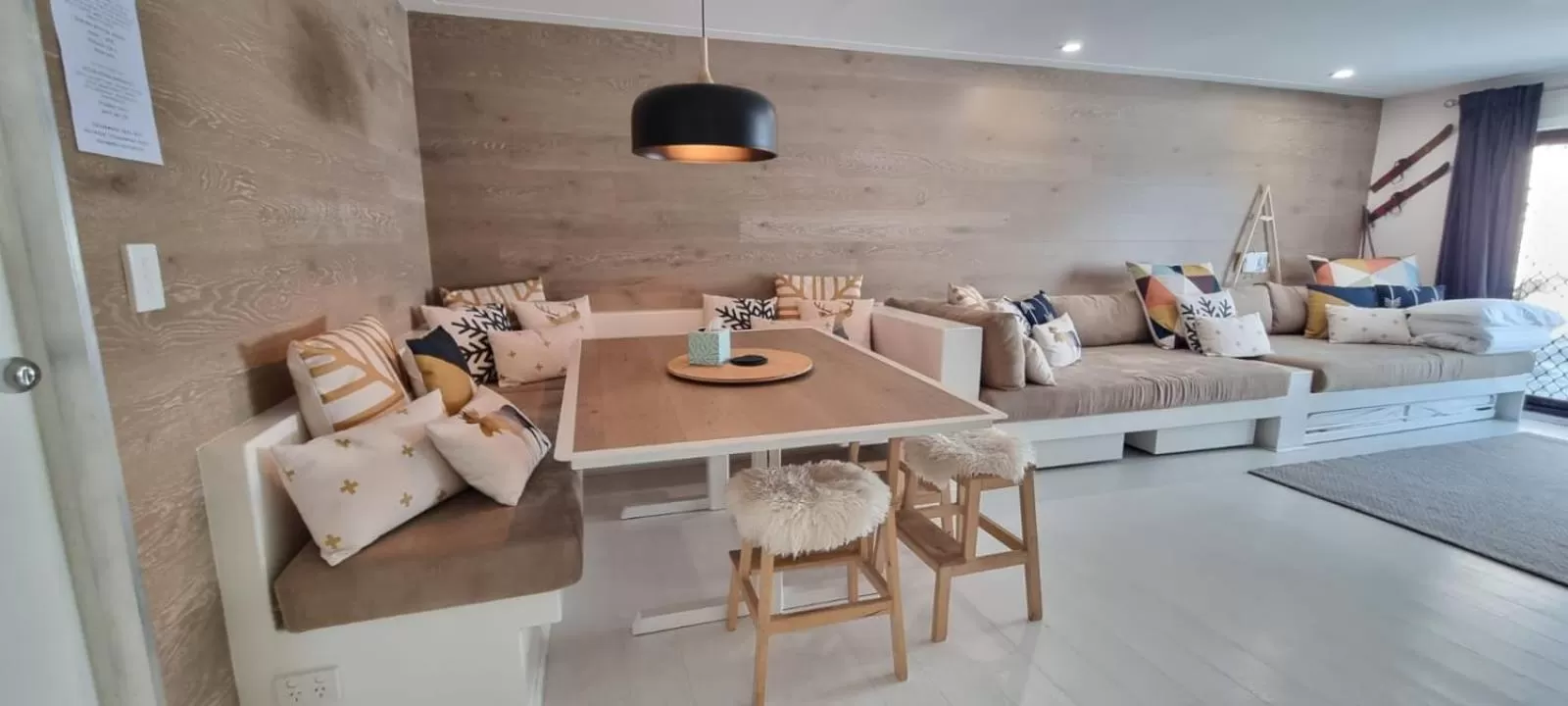 Bed in Cedarwood Apartments