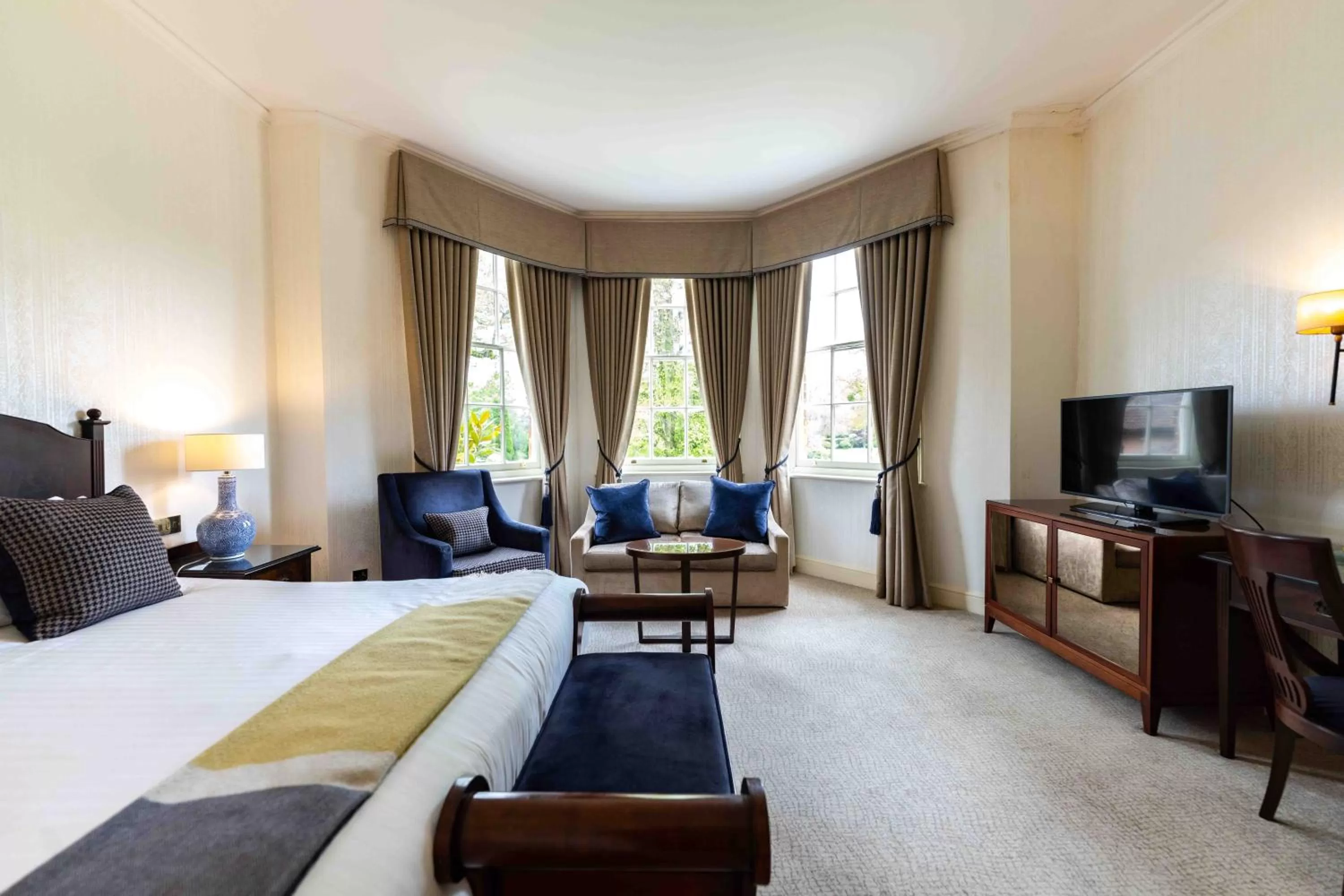 Bedroom, Bed in Royal Berkshire