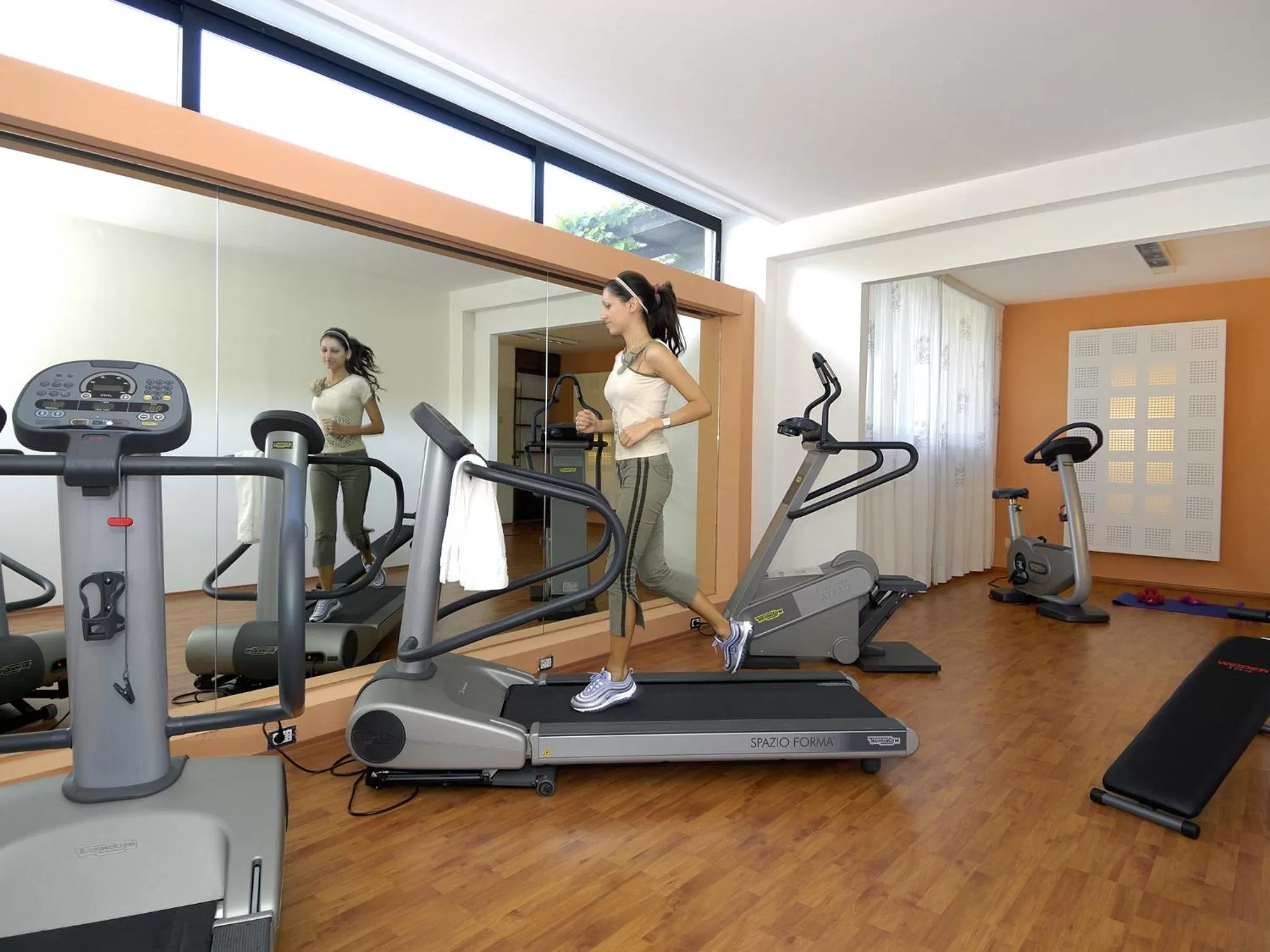 Fitness centre/facilities in Hotel Giò Wine e Jazz Area