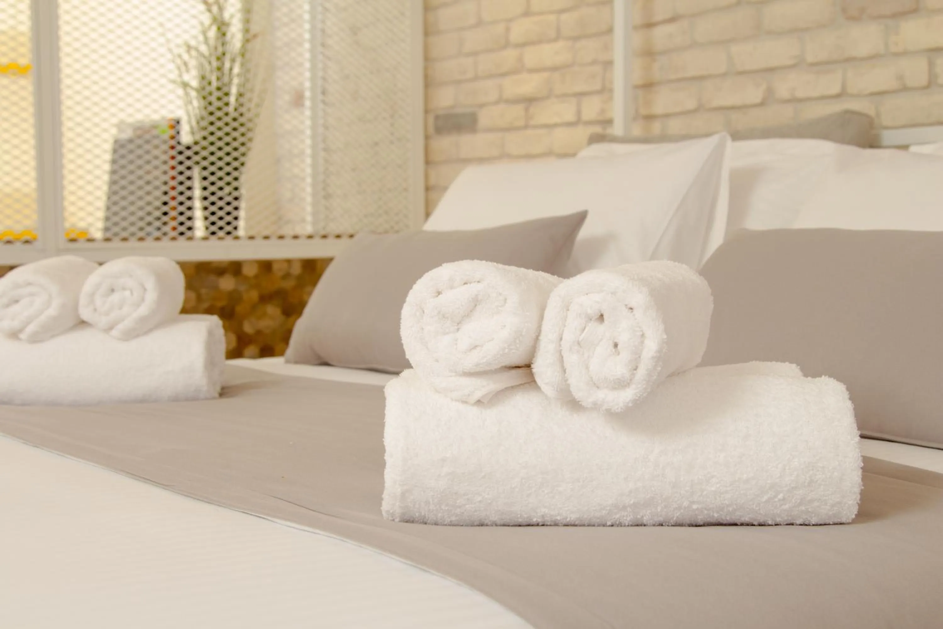 Bed in Hotel @Syngrou Fix