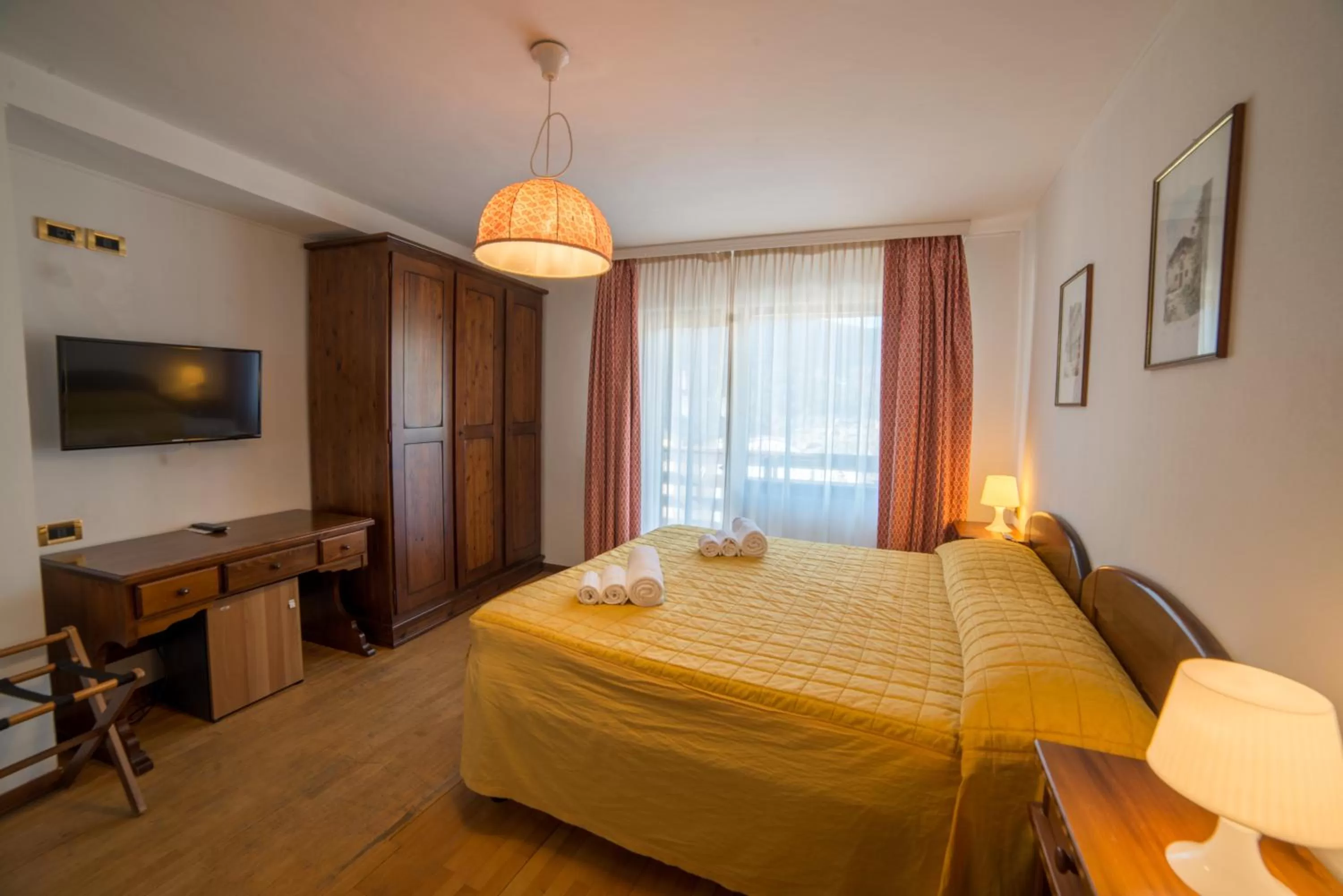 Bed in HG Hotel Italia