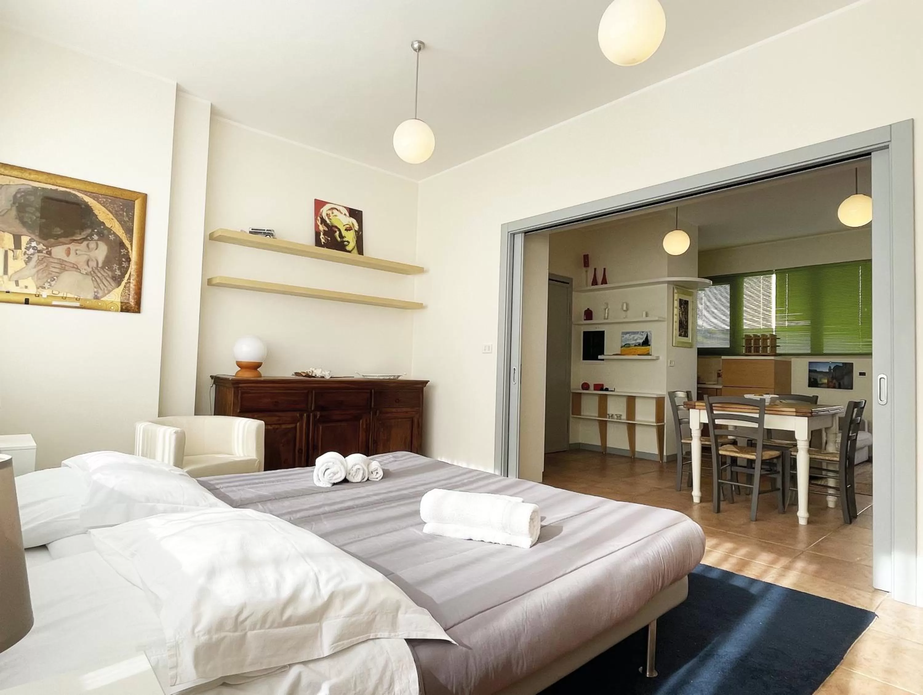 Photo of the whole room, Bed in Euphorbia Residence