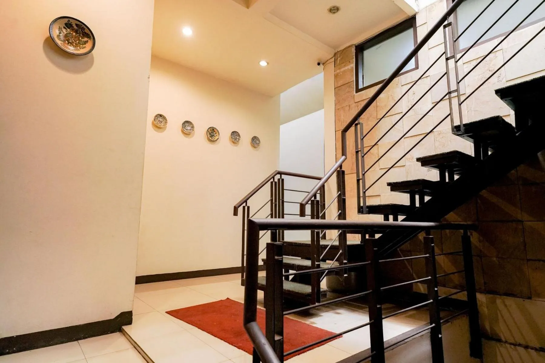 Floor plan in RedDoorz Near Braga Street