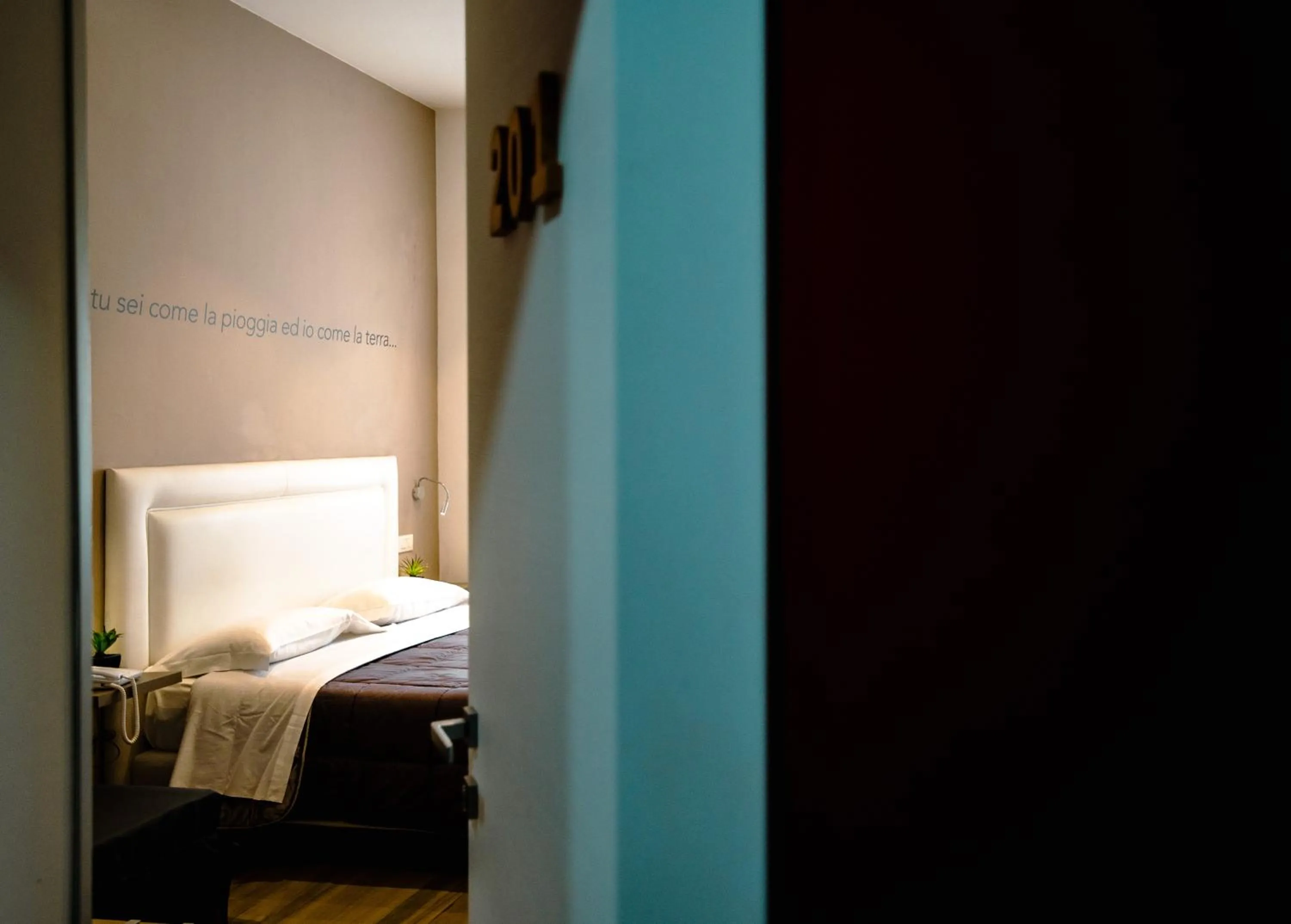 Photo of the whole room, Bed in Hotel Bruman Salerno