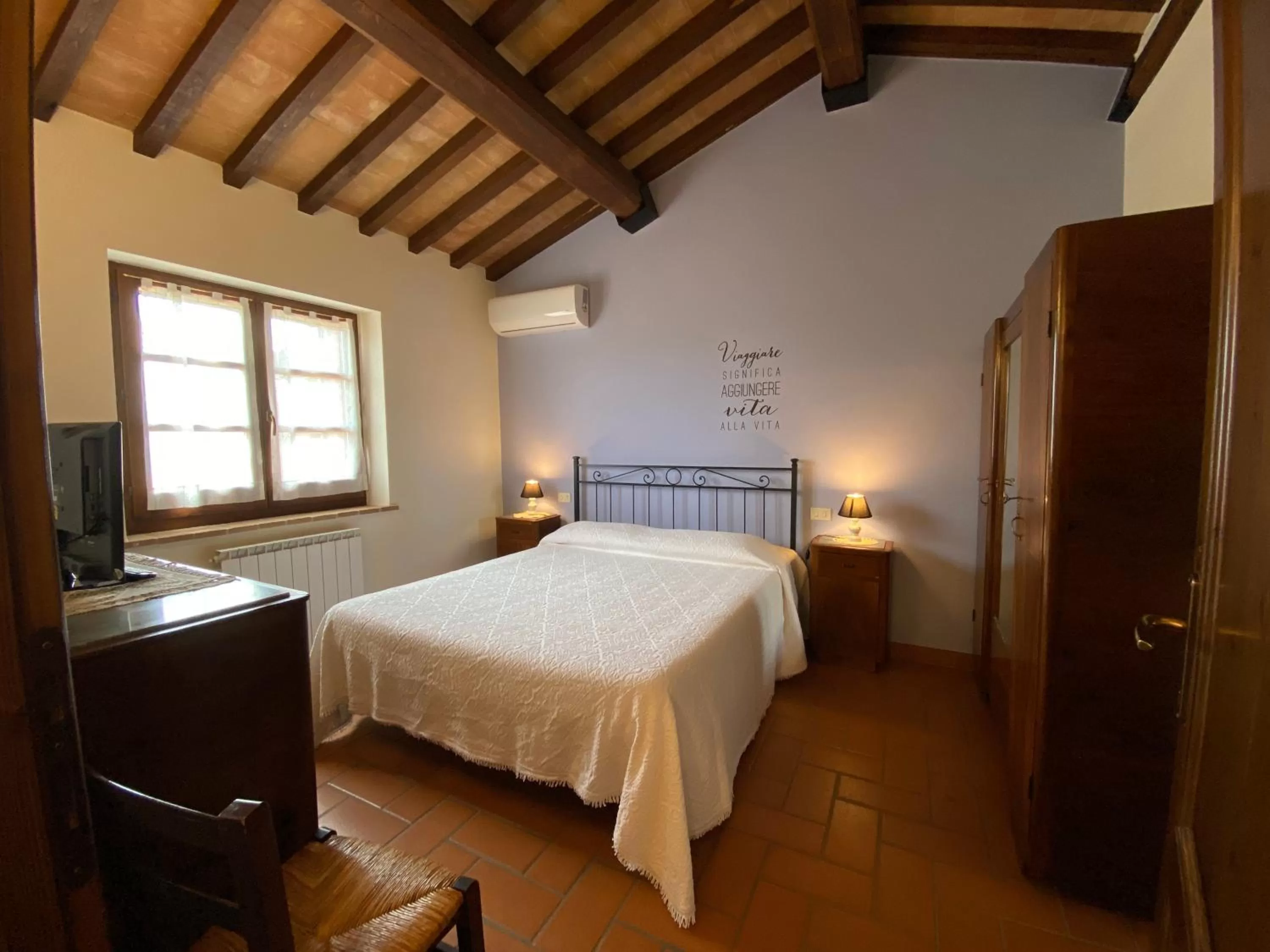 Photo of the whole room, Bed in Agriturismo Tenuta Badia
