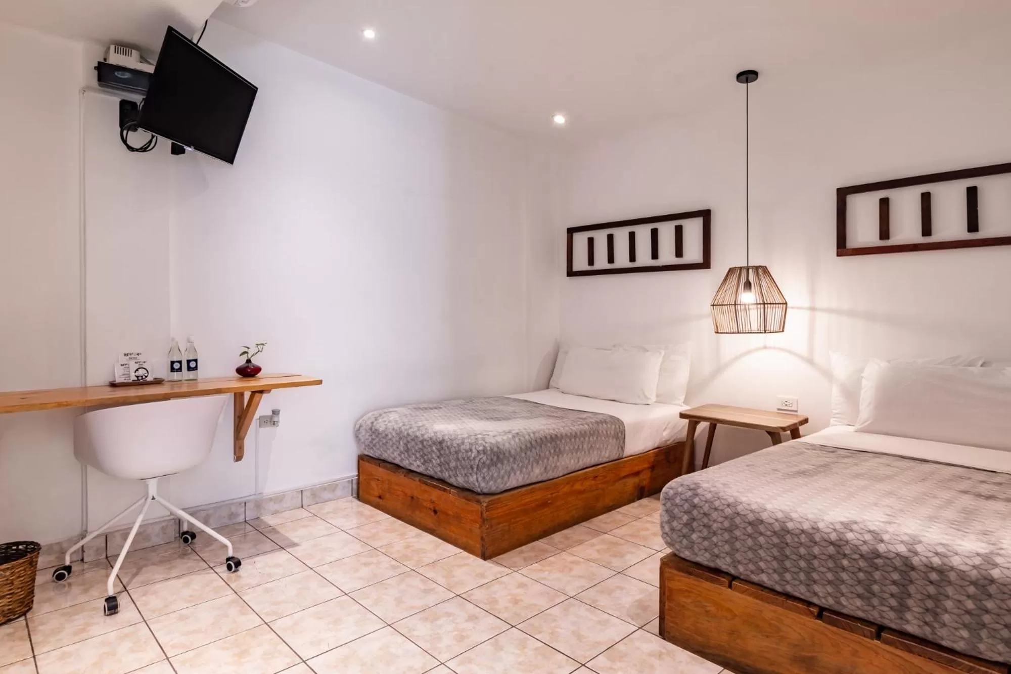 Bed in Cinco Hotel B&B