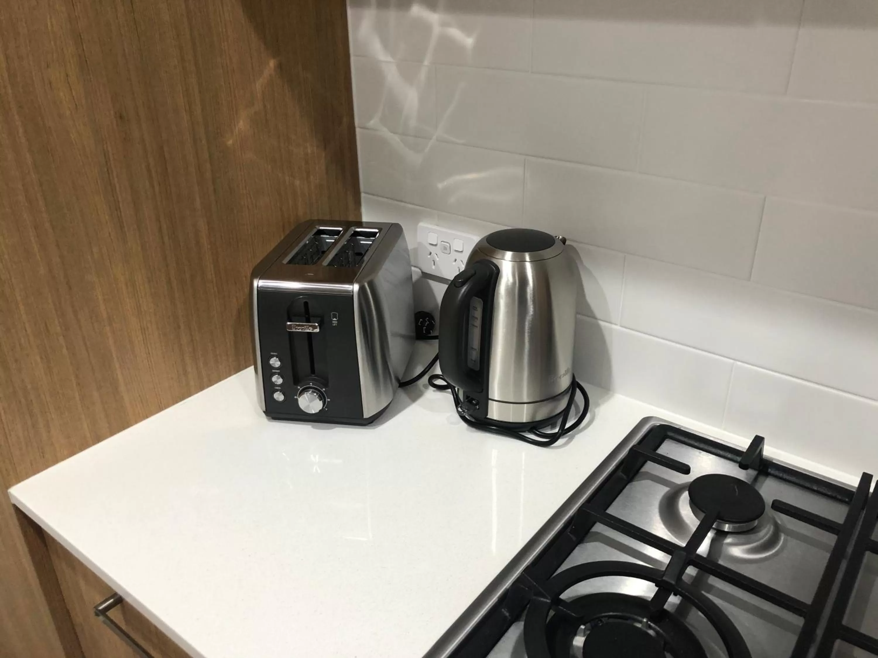 Coffee/tea facilities, Kitchen/Kitchenette in The Grounds at Callaghan