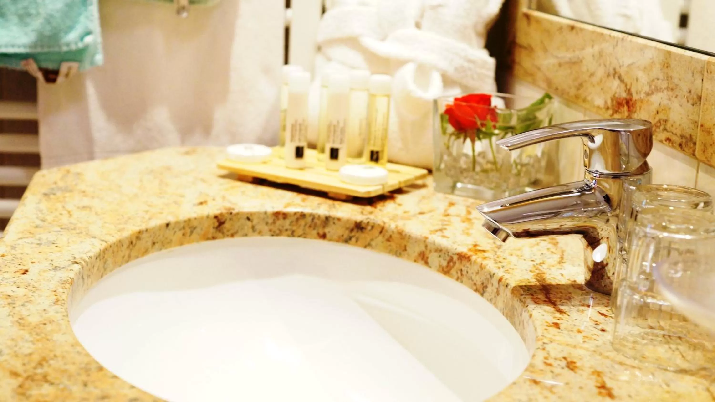 Bathroom in Hotel Häuserl im Wald