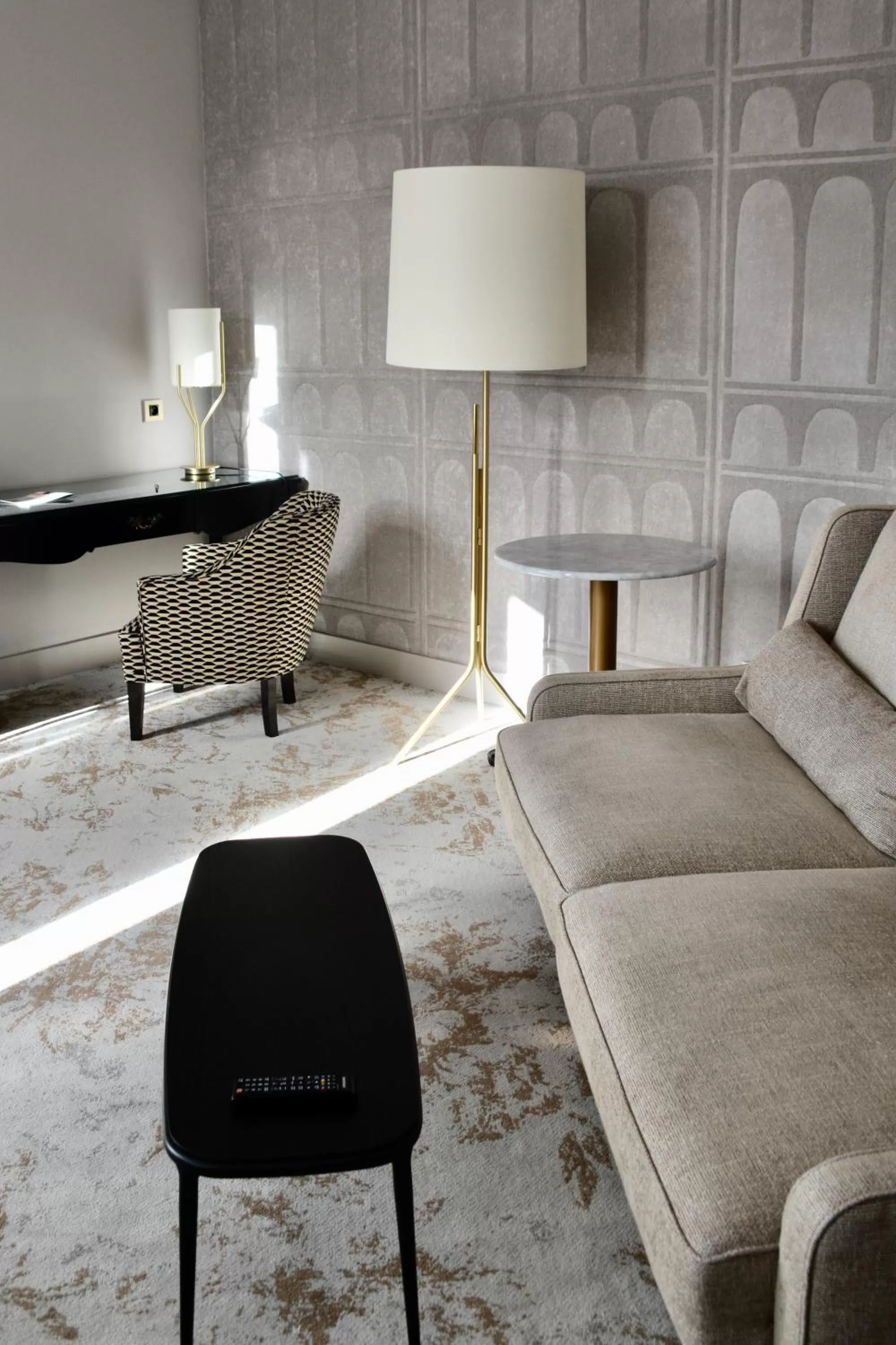 Photo of the whole room in Château Belmont Tours by The Crest Collection