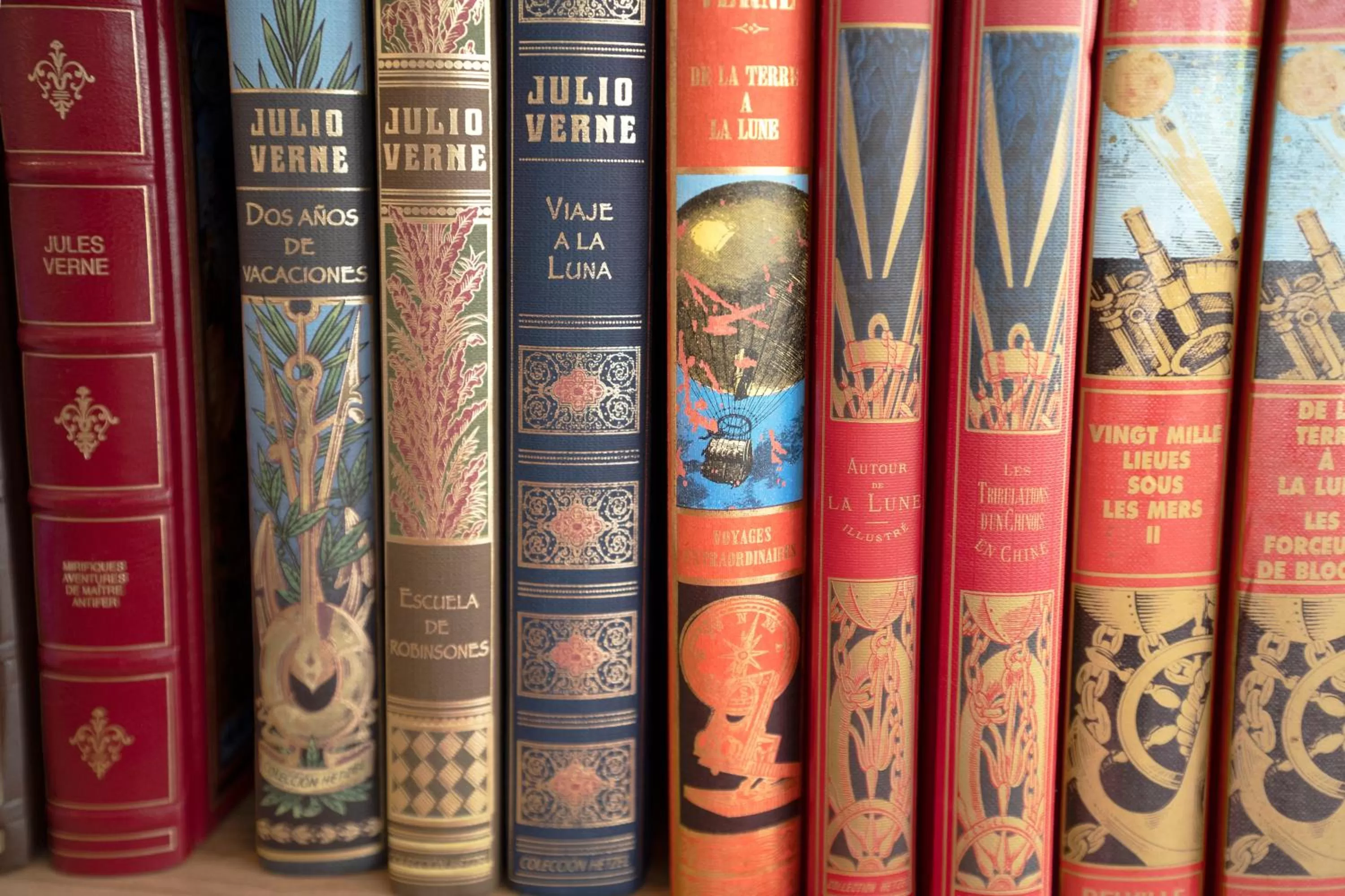 Library in Hôtel Jules Verne Biarritz