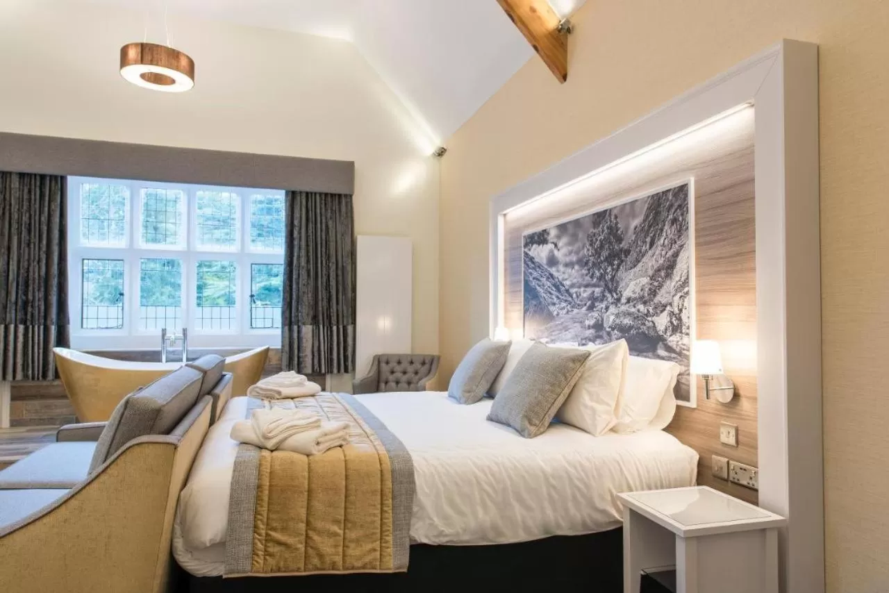 Bedroom, Bed in Caer Rhun Hall Hotel