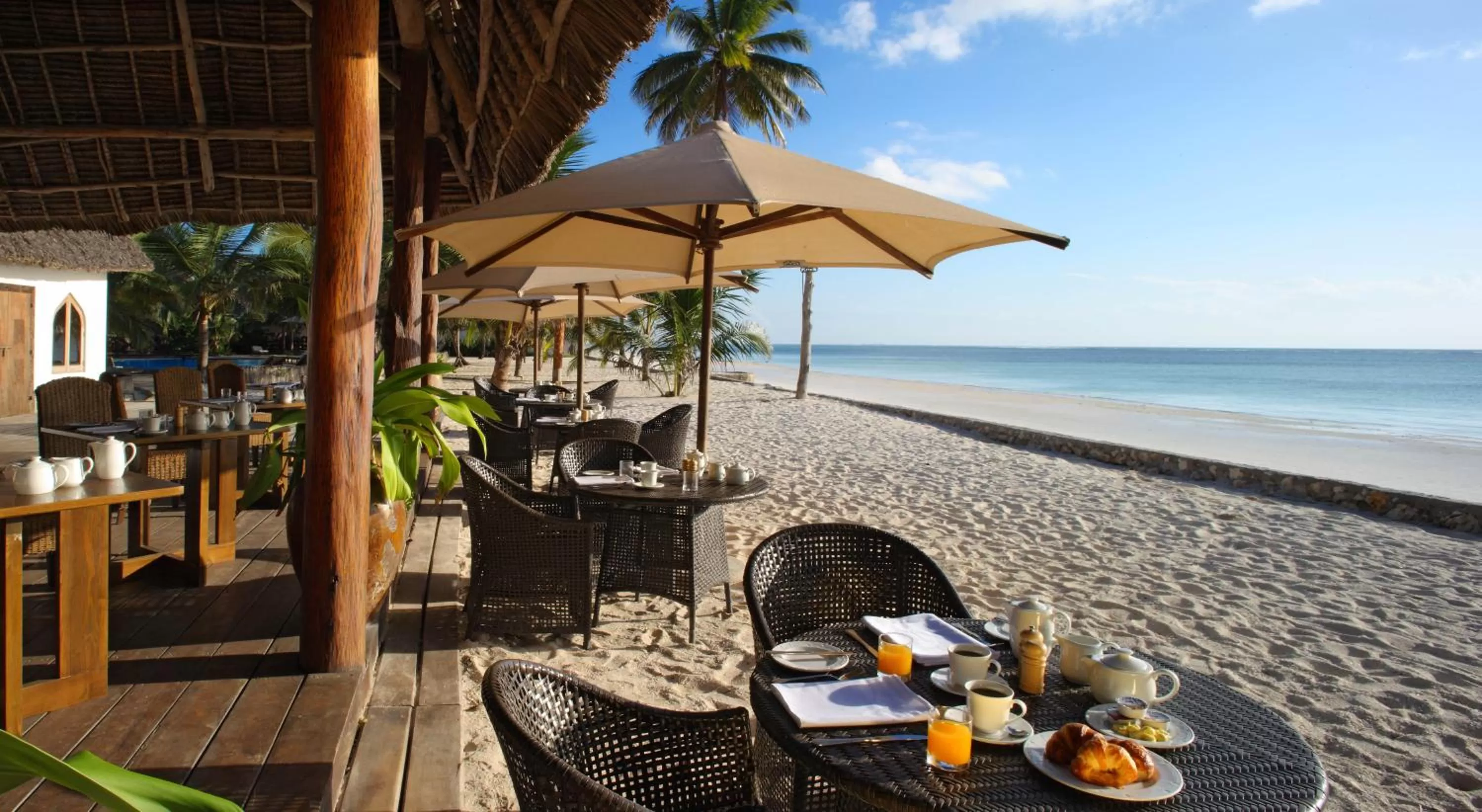 Restaurant/places to eat in Sultan Sands Island Resort & Spa