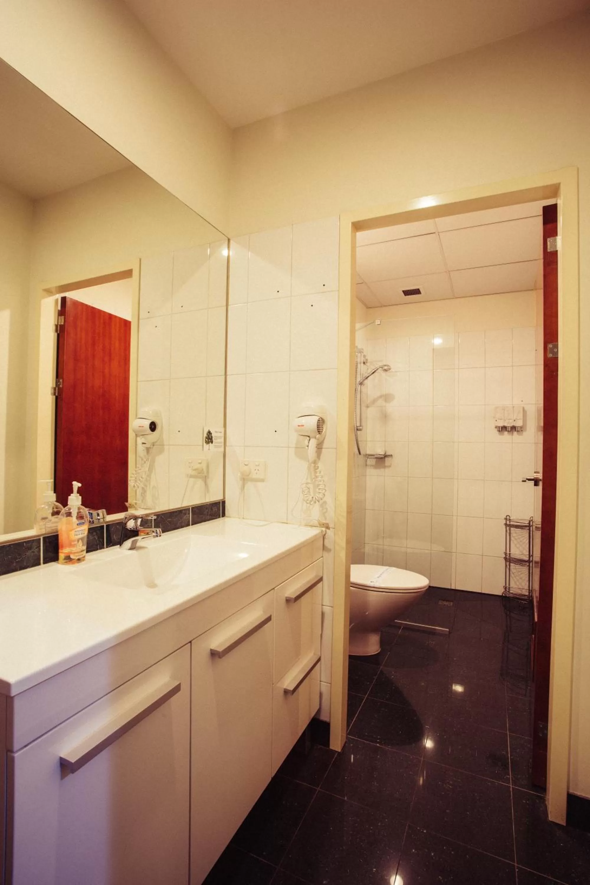 Bathroom in YTI Garden Hotel