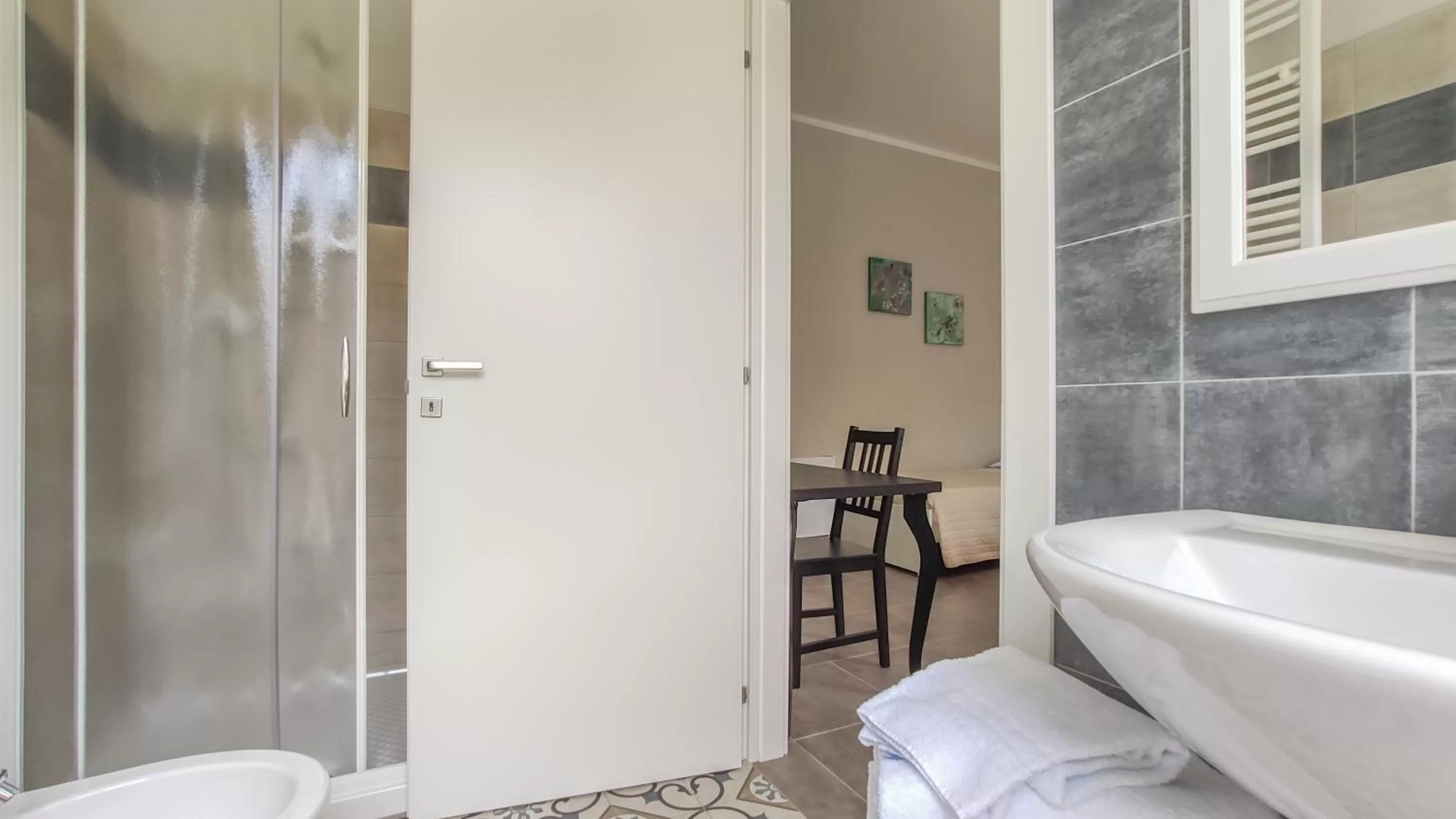 Bathroom in LA DAMA ROOM&BREAKFAST