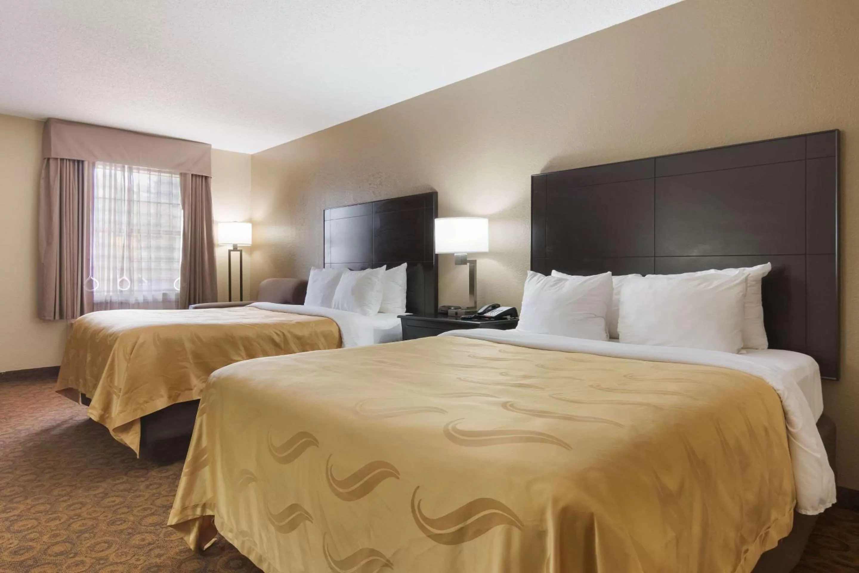 Bedroom, Bed in Quality Inn Magnolia