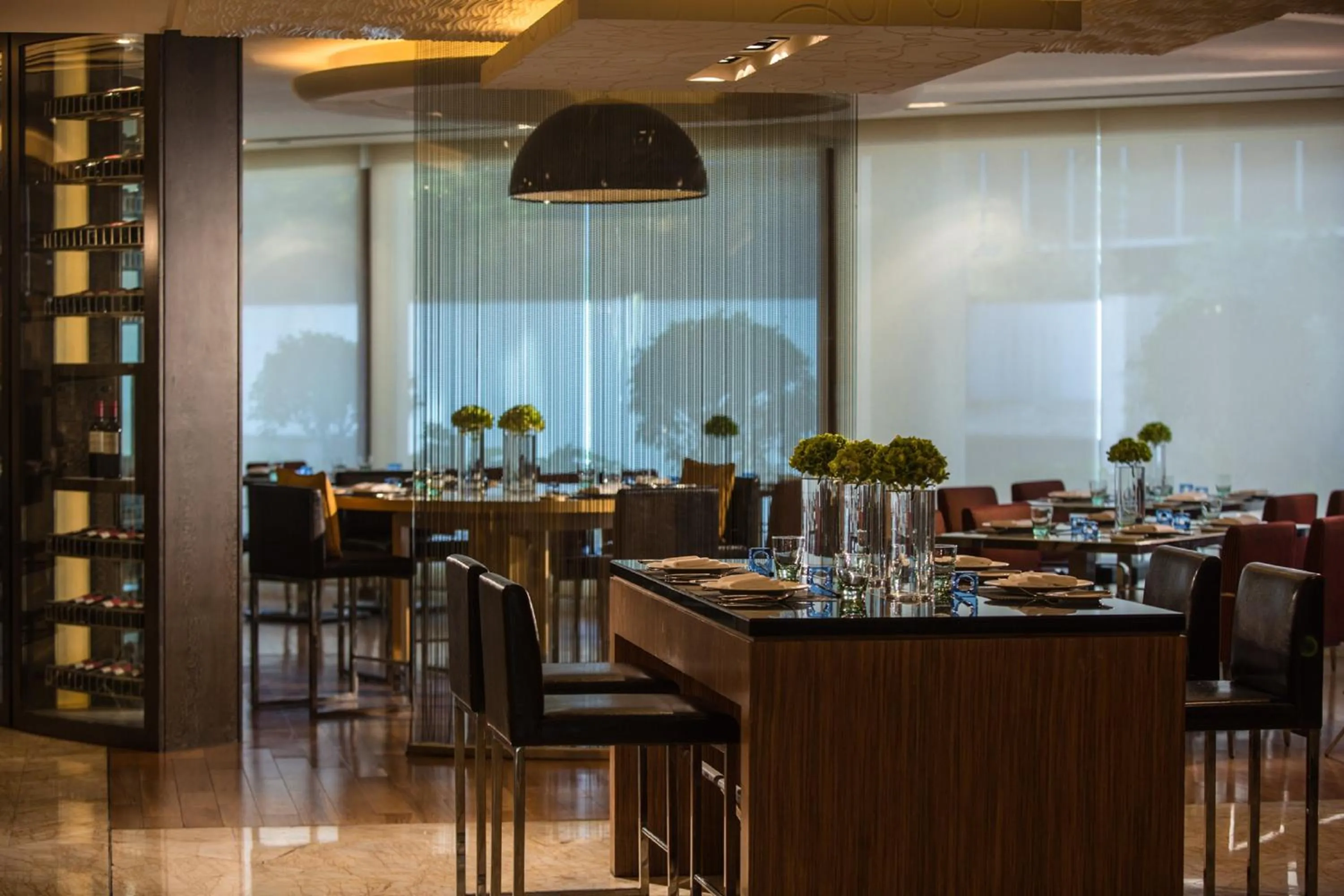 Restaurant/places to eat in Radisson Collection Hotel, Yangtze Shanghai