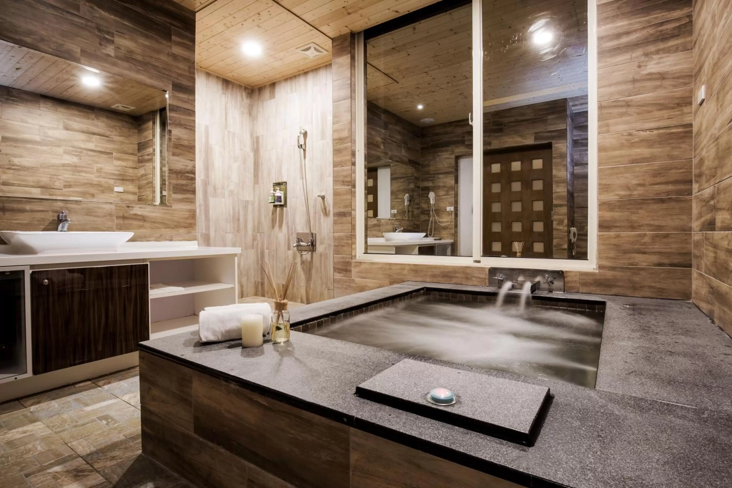 Bathroom in Duo Romance Hotel