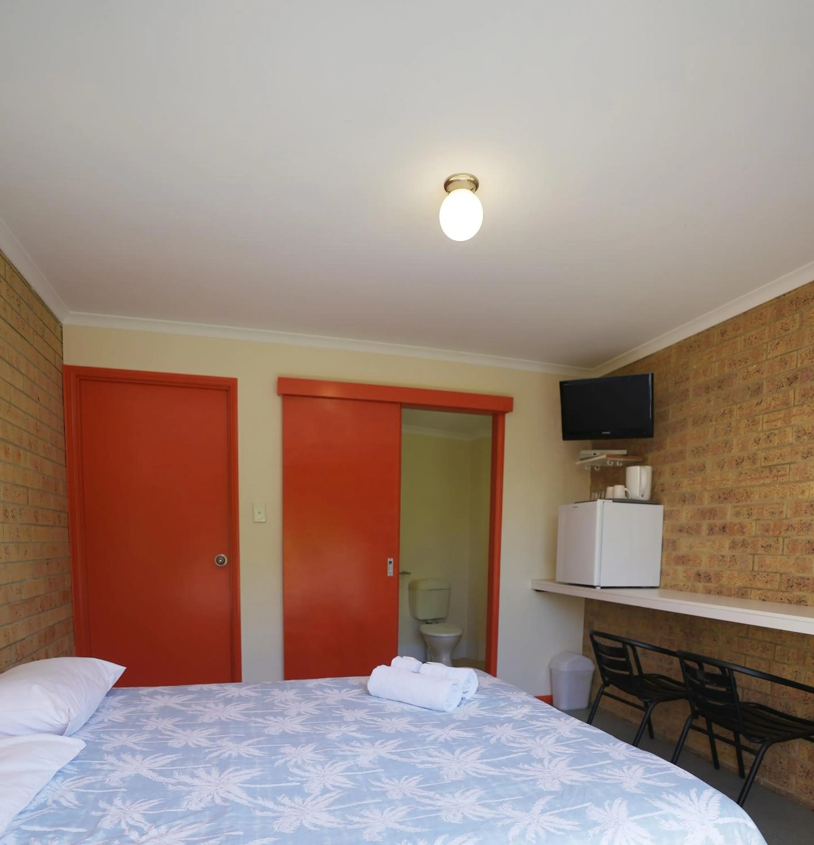 Bed in Coolum Budget Accommodation