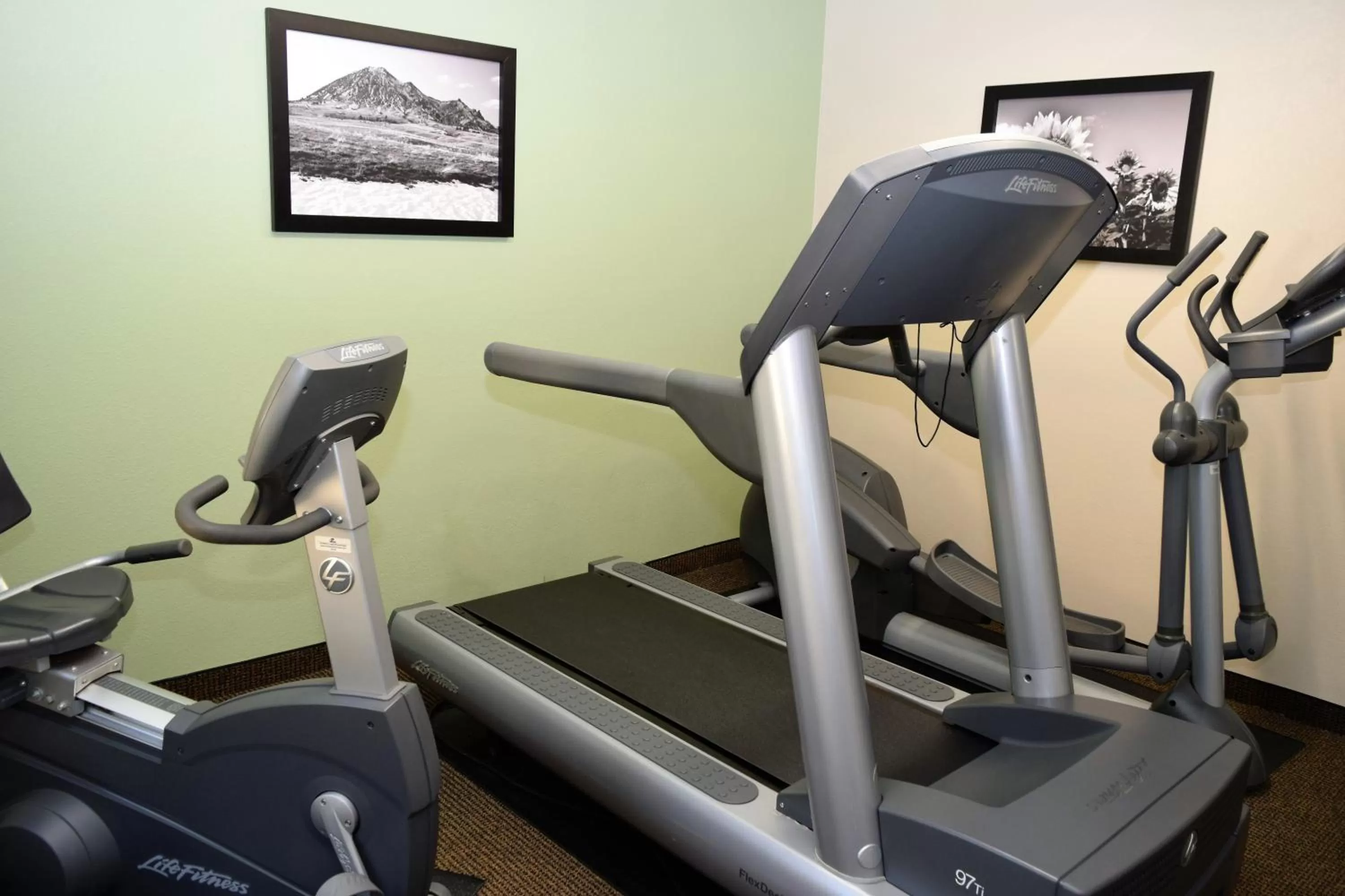 Fitness centre/facilities in Baymont by Wyndham Pierre