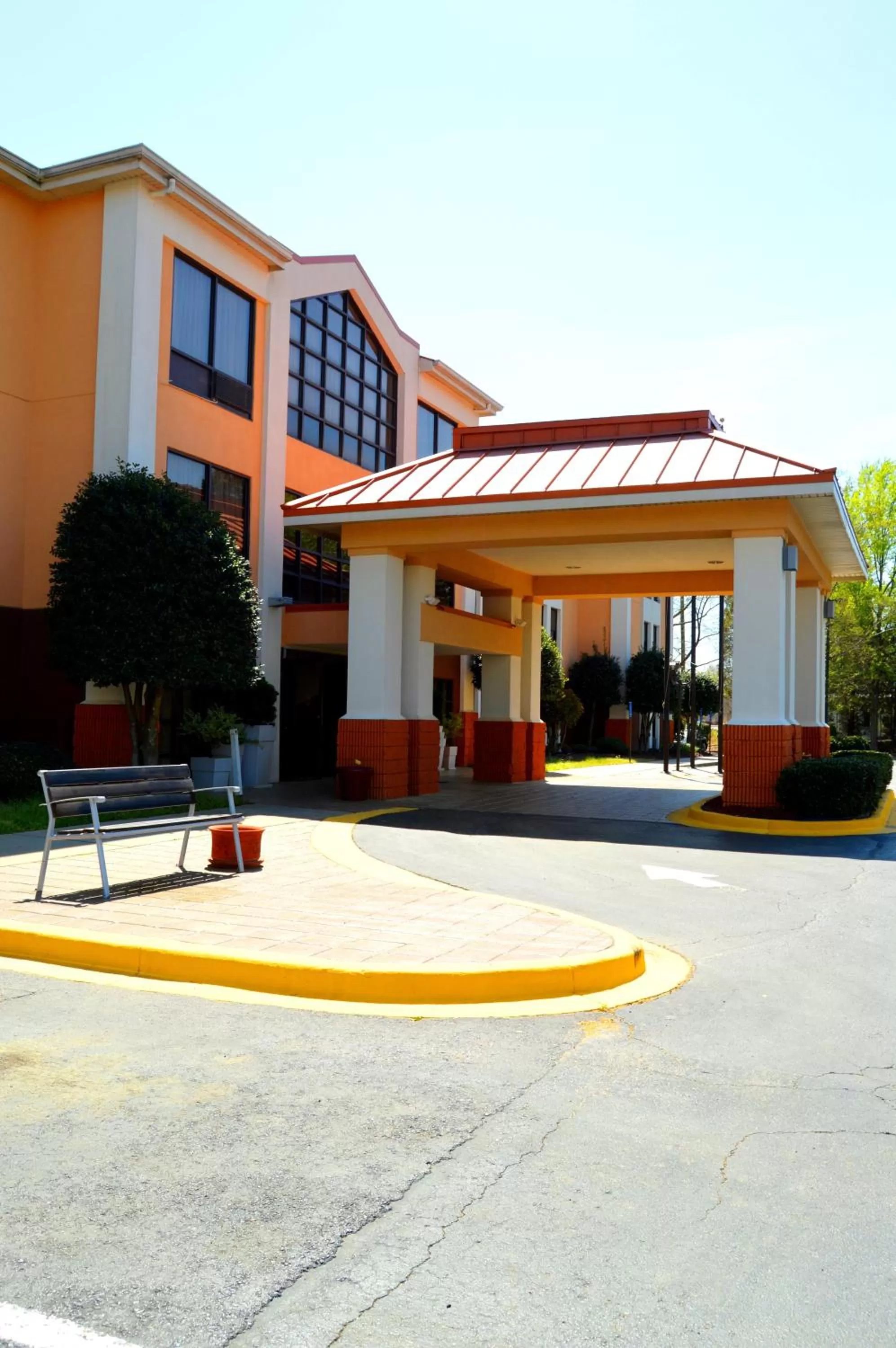 Property building in Lexington Inn and Suites