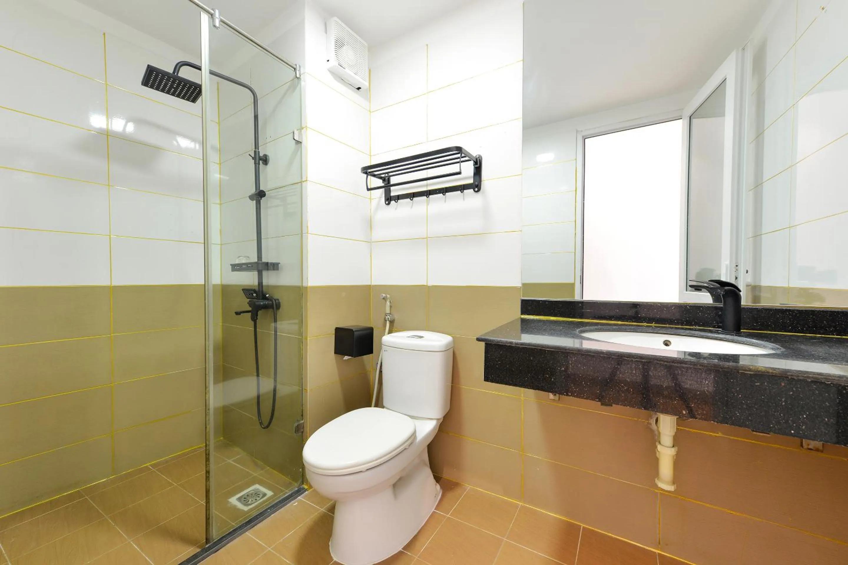 Bathroom in BH Riverside Hotel