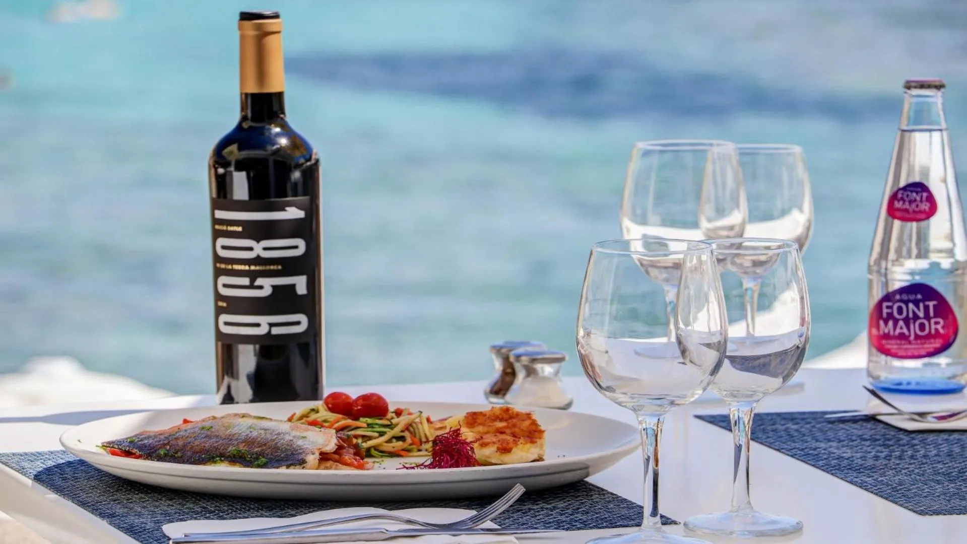 Food and drinks in Hoposa Niu