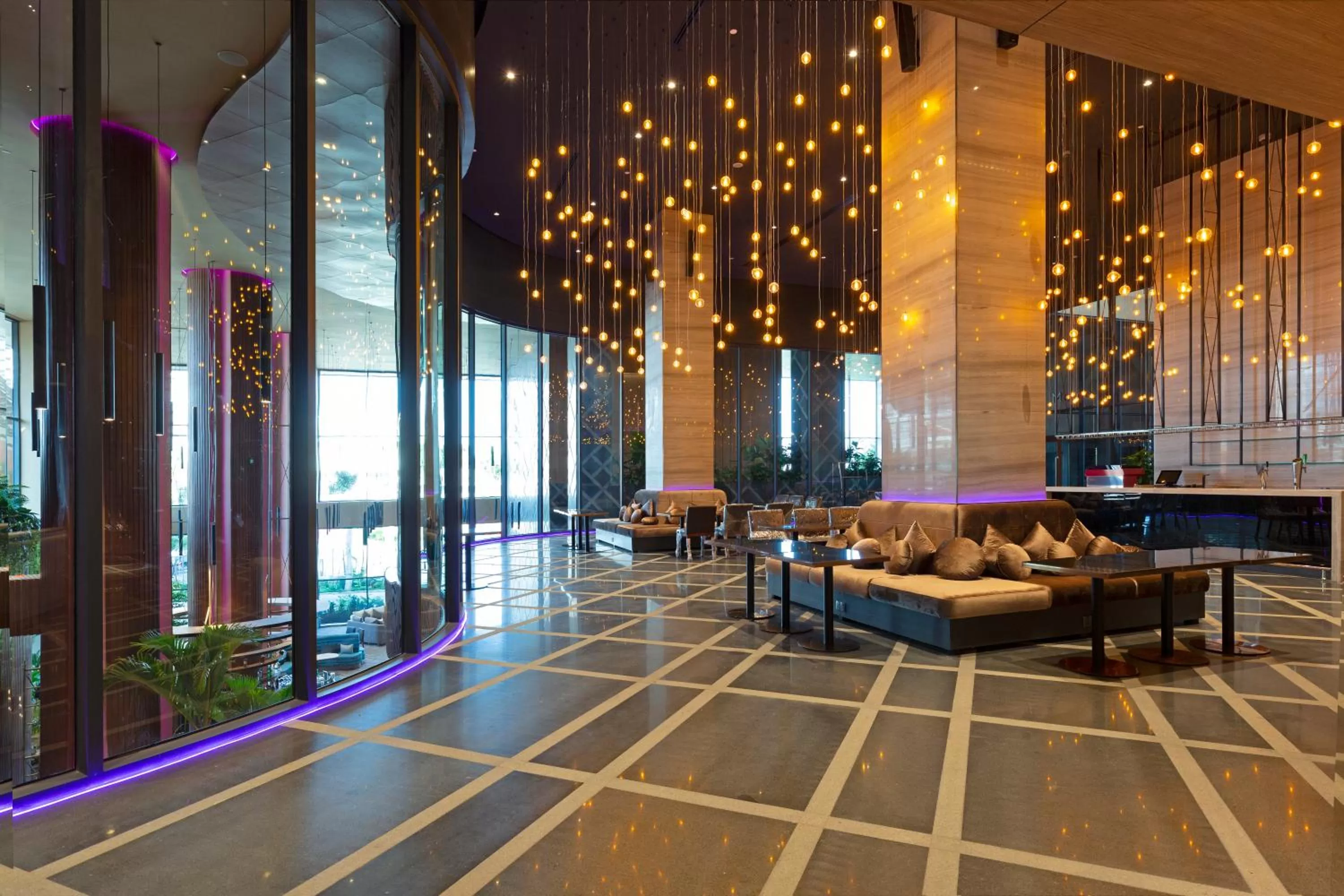 Restaurant/places to eat in SUN & MOON, Riverside Hotel