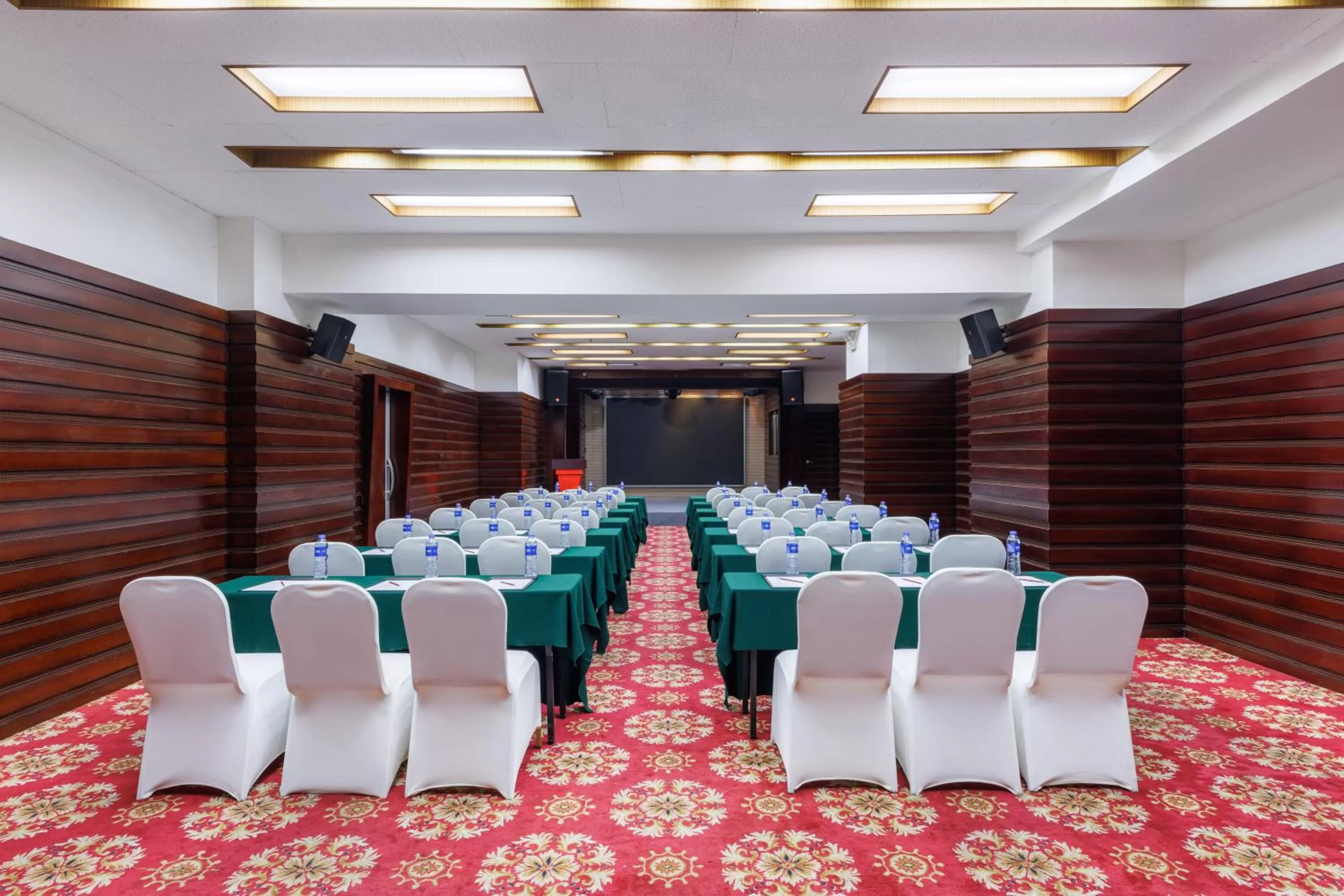 Meeting/conference room in Sunflower Hotel &Residence, Futian Port Branch