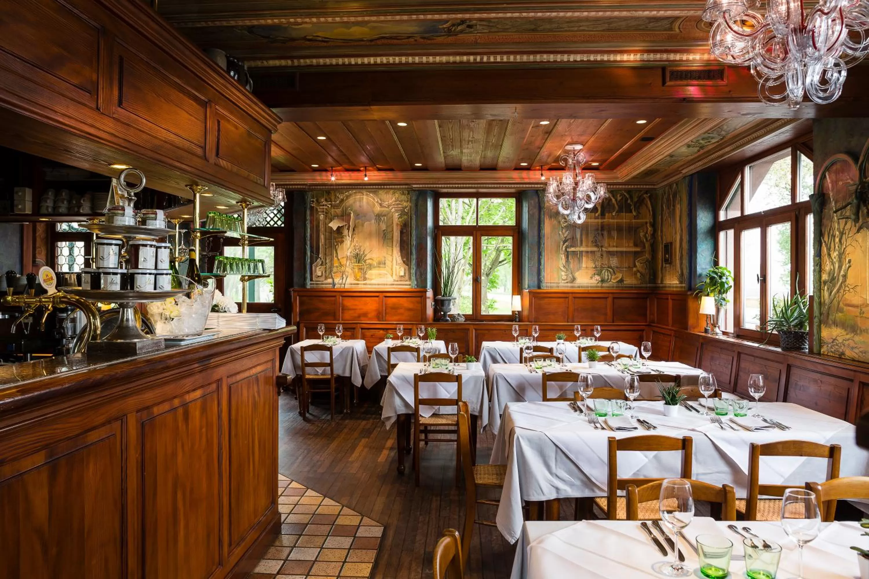 Restaurant/Places to Eat in Hotel Restaurant De l'Illwald