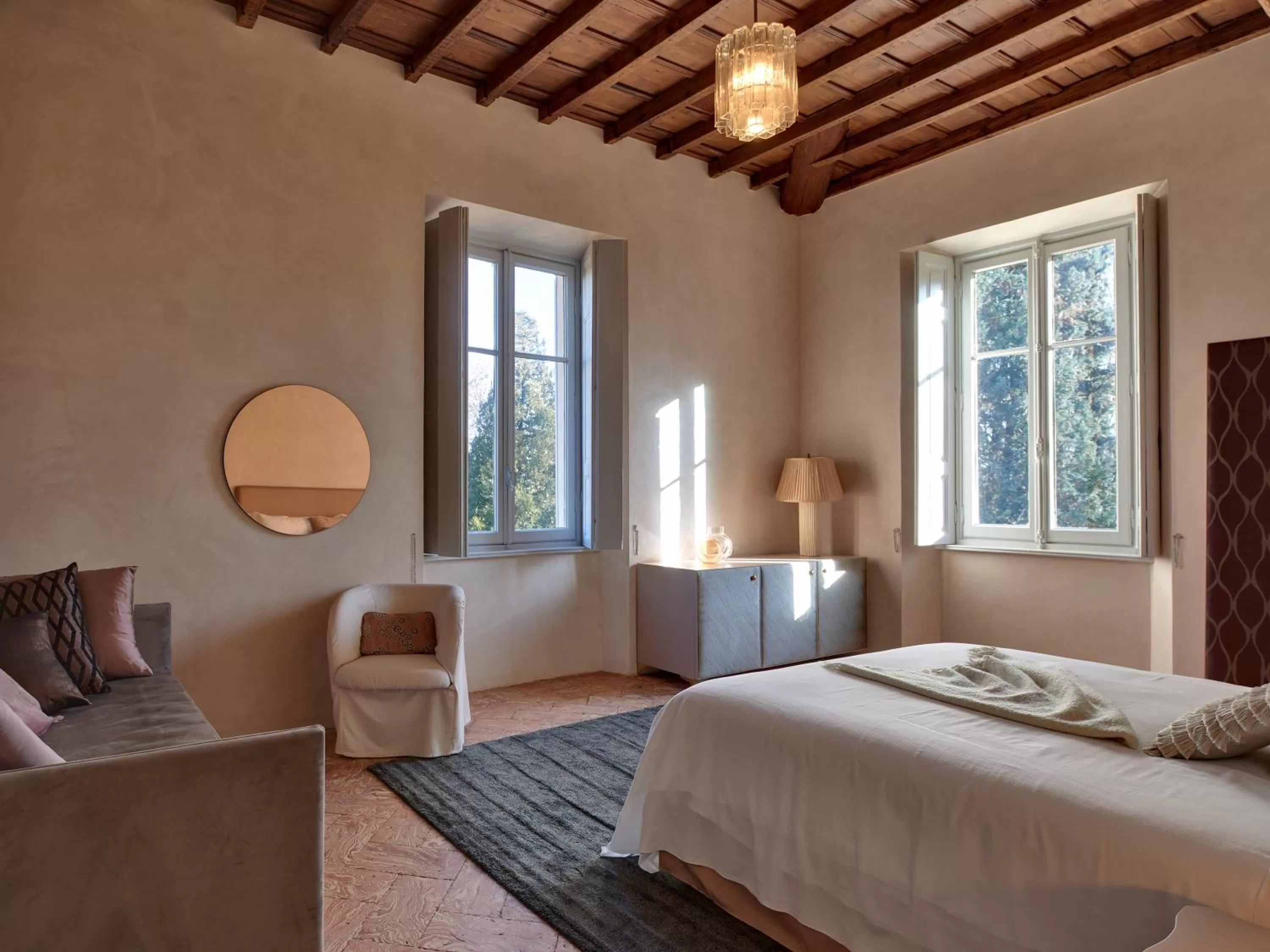 Bedroom, Bed in Dandelion Como Suites & Park