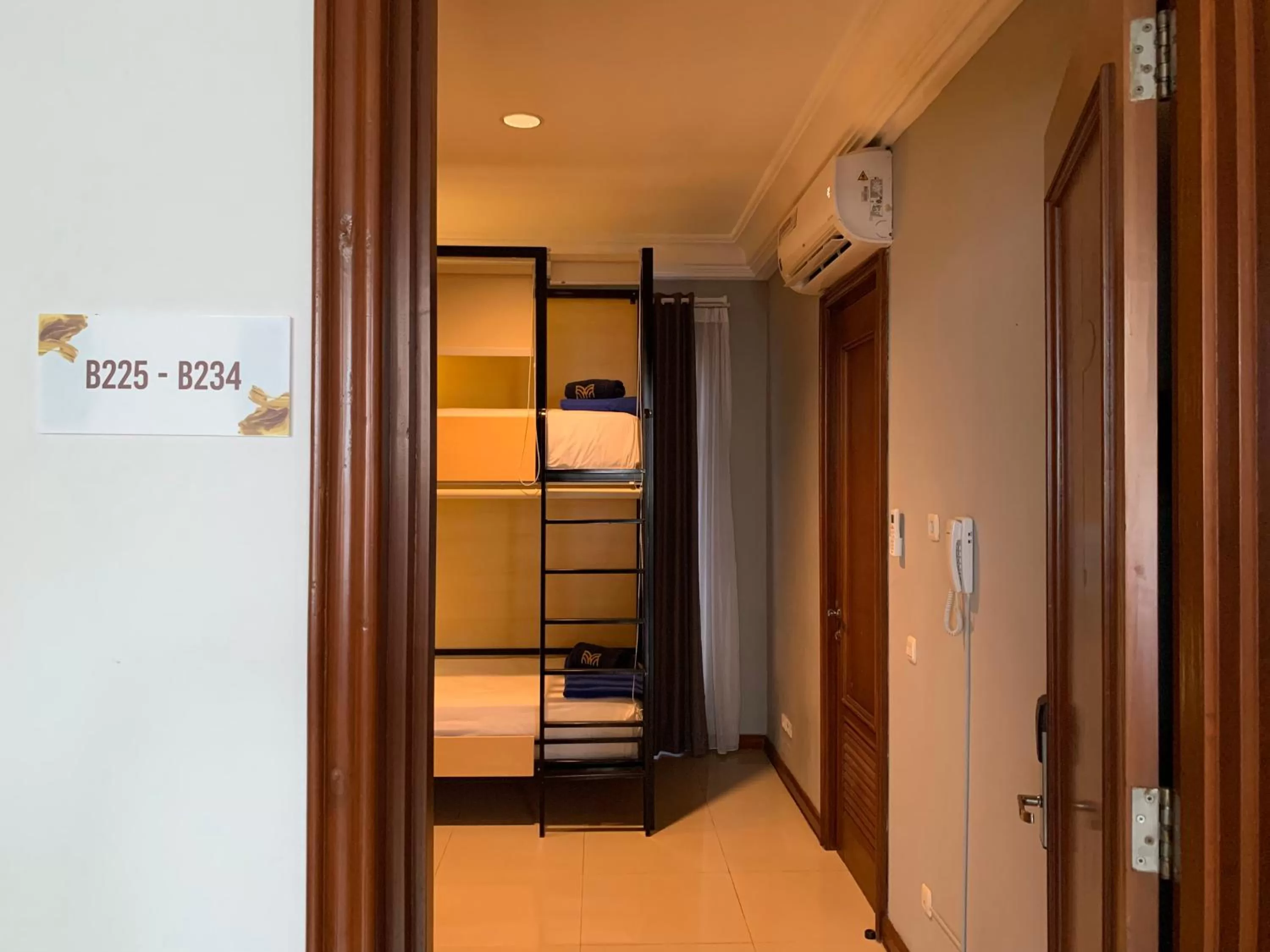Bunk Bed in Female Dormitory Room   in Madina Inn Hotel
