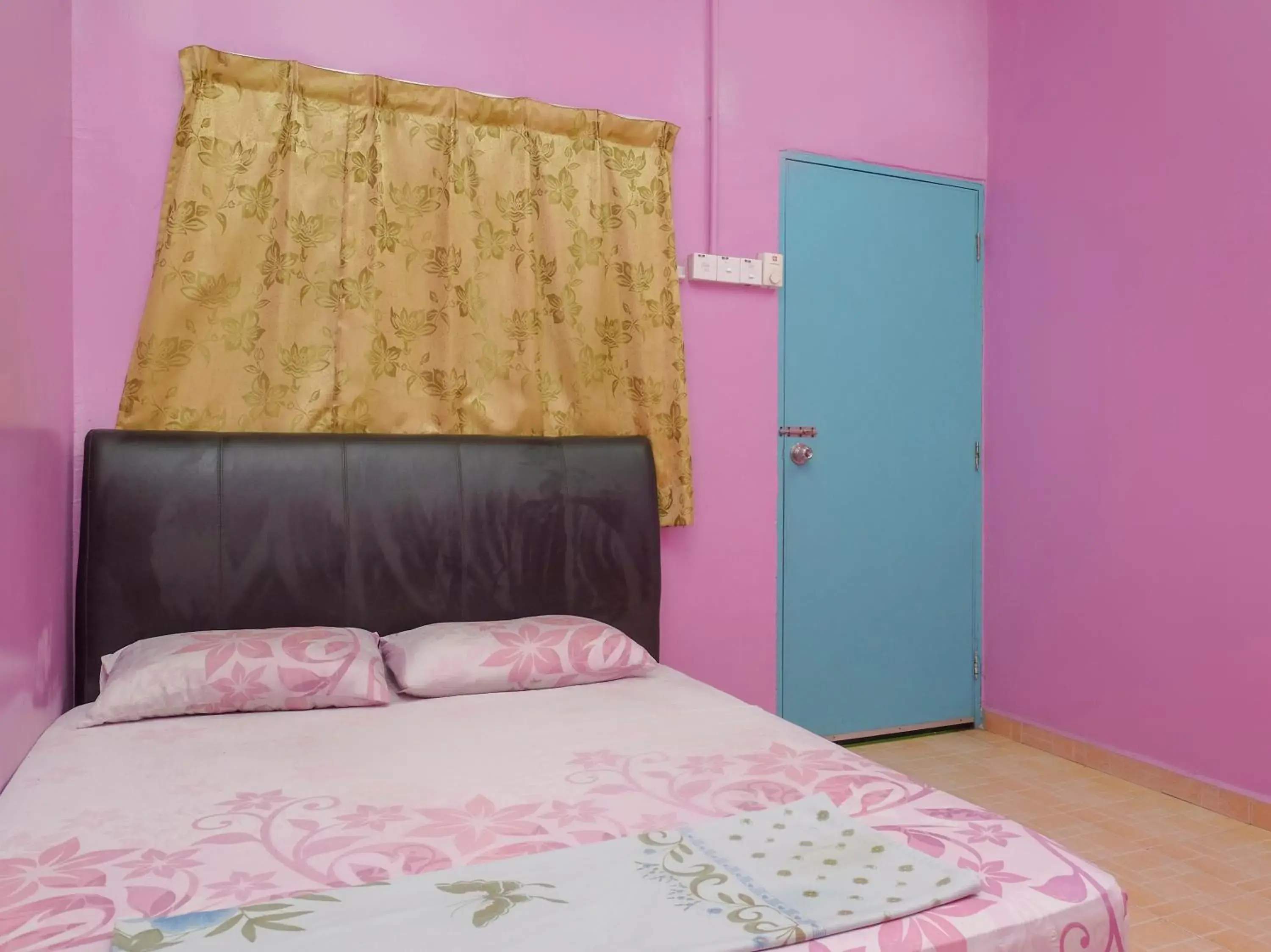 Economy Double Room in SPOT ON 90144 Corridor Hotel 1 Economy Double Room in SPOT ON 90144 Corridor Hotel 1