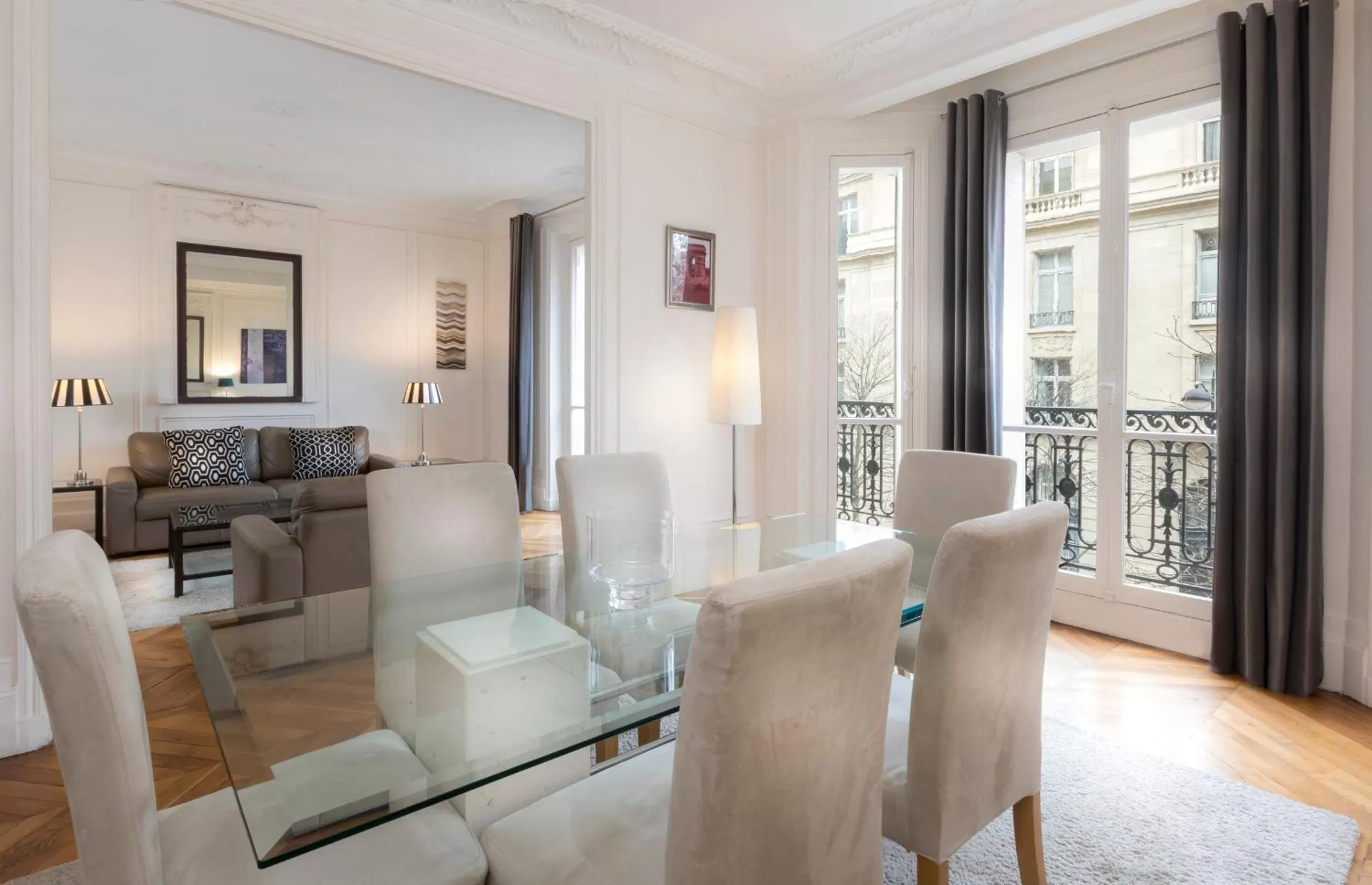 Dining area in Résidence Charles Floquet