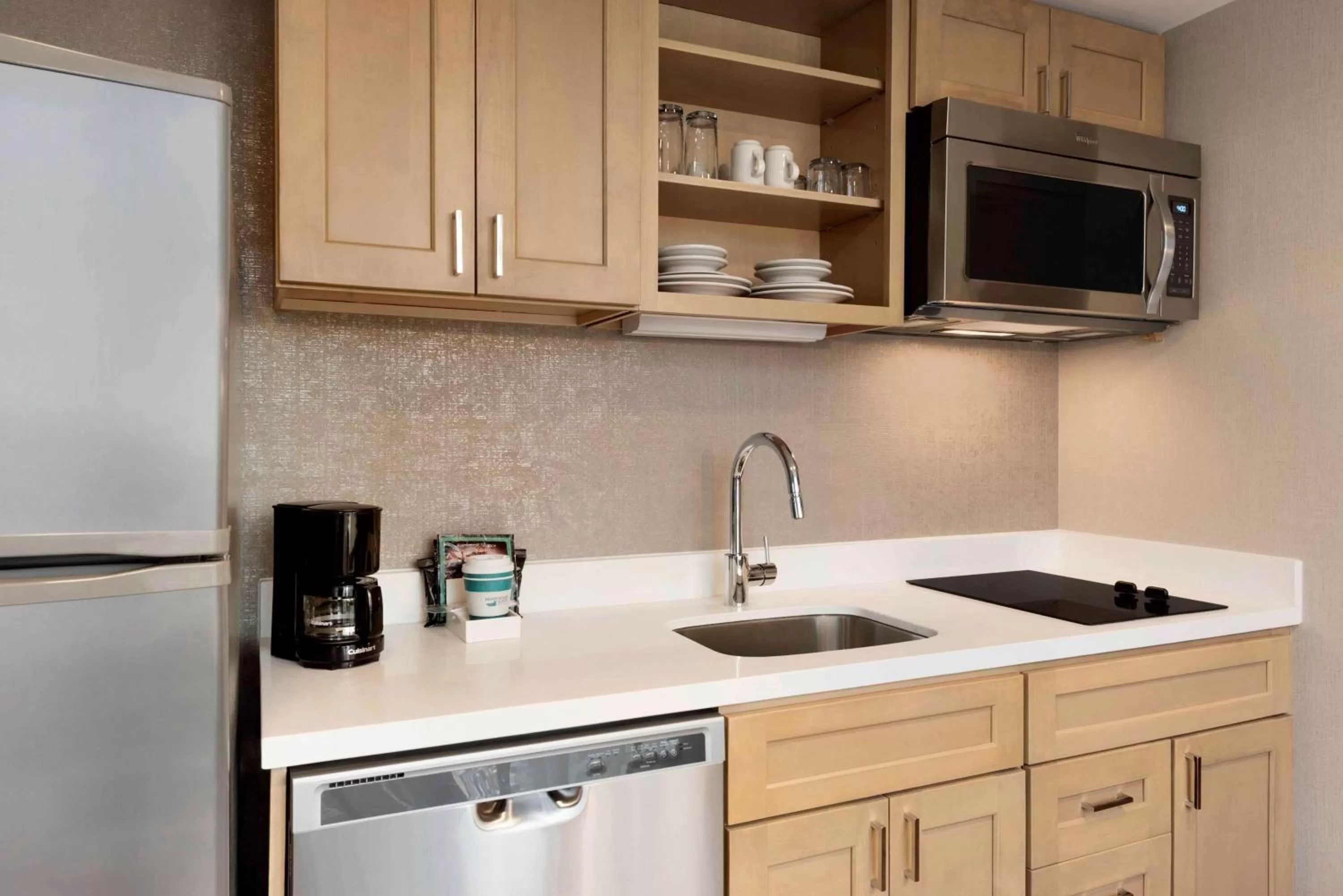 Kitchen or kitchenette in Homewood Suites by Hilton Chicago West Loop Fulton Mkt Area