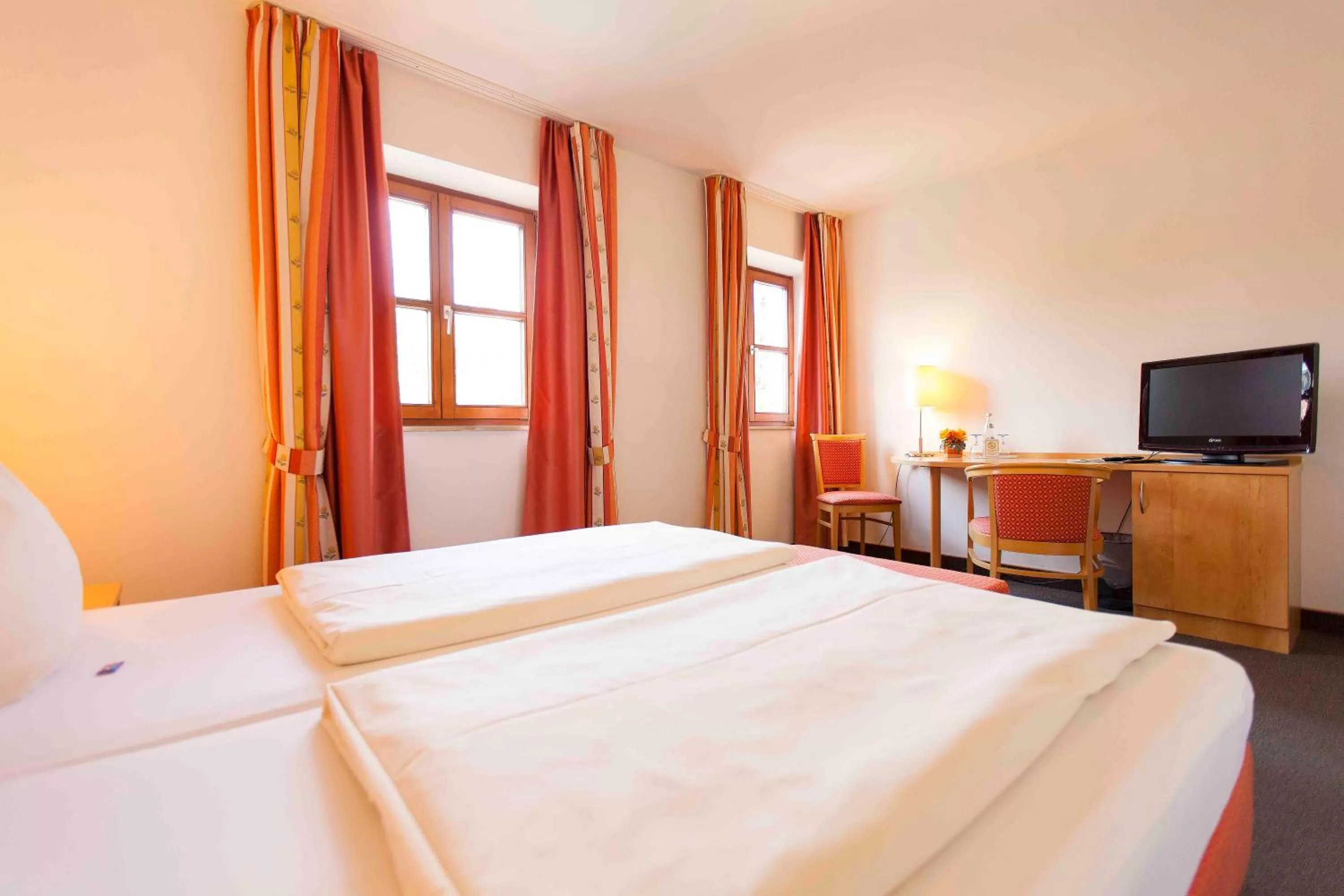 Bedroom, Bed in Alter Hof