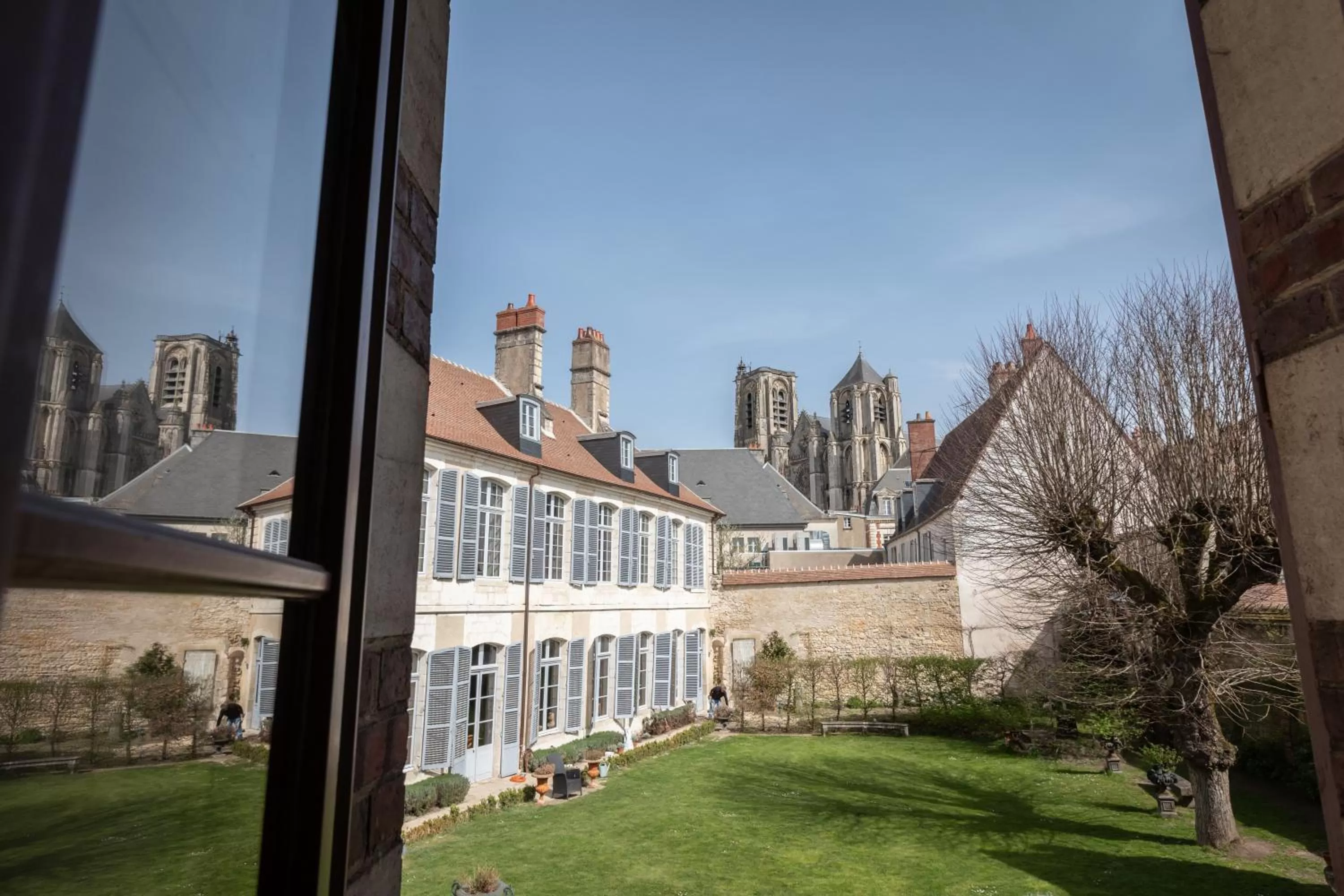 L'Hotel de Panette, Un exceptionnel château en ville - Chambres historiques, parking - Petit Déjeuner offert