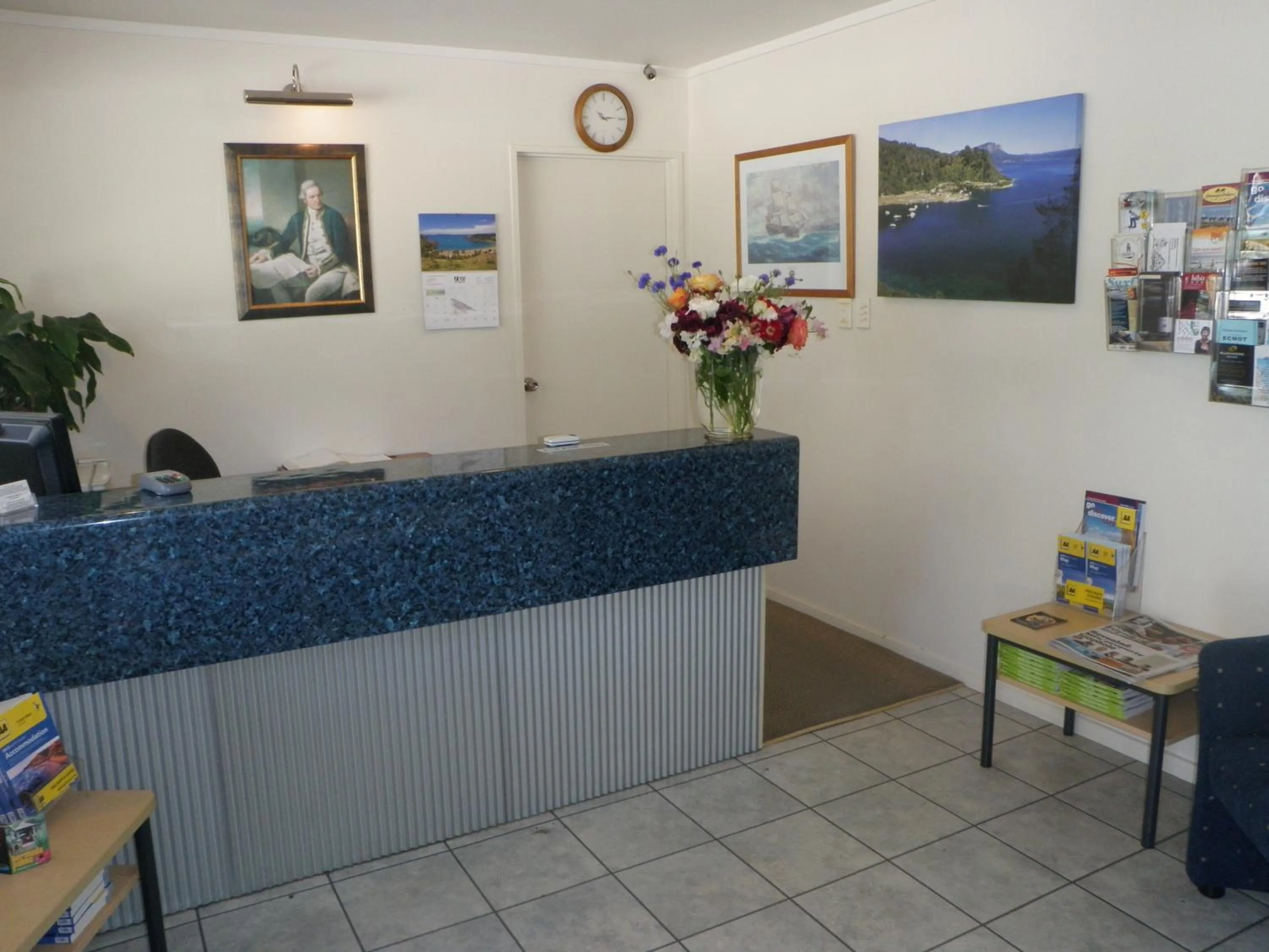 Lobby or reception in Captain Cook Motor Lodge