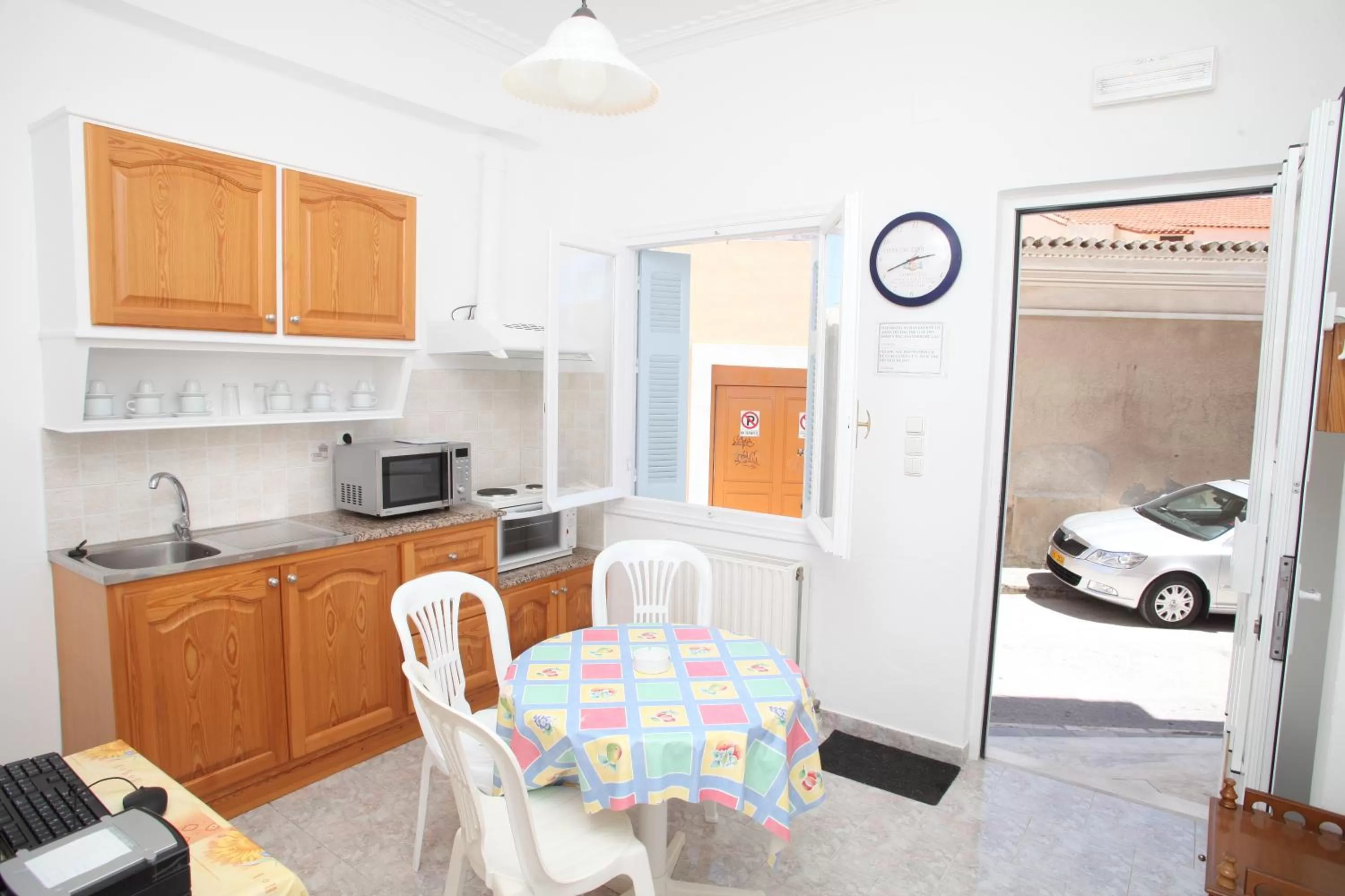 Kitchen or kitchenette in Afroditi Syros