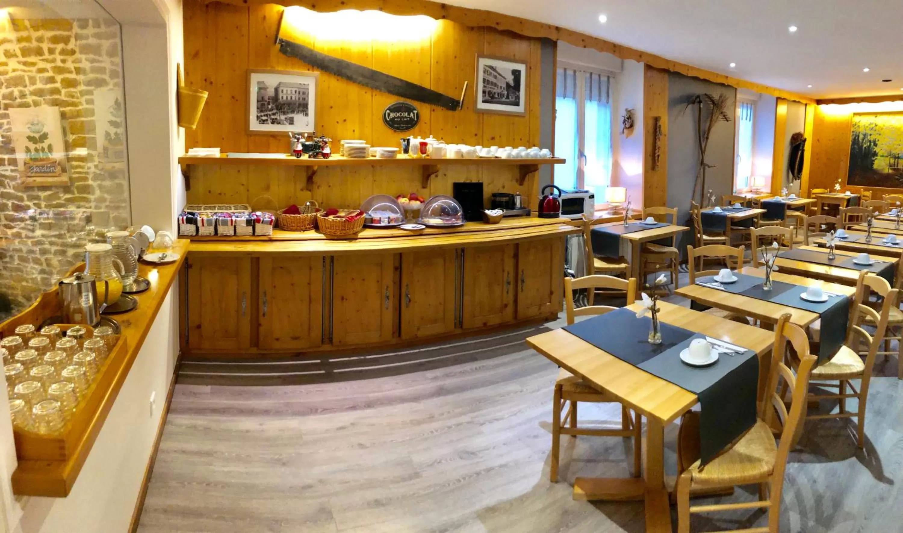 Food and drinks in Hotel Les Montagnards